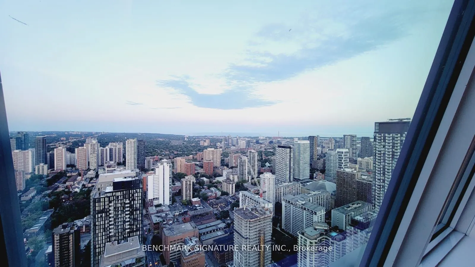 8 Wellesley Street W, #6007