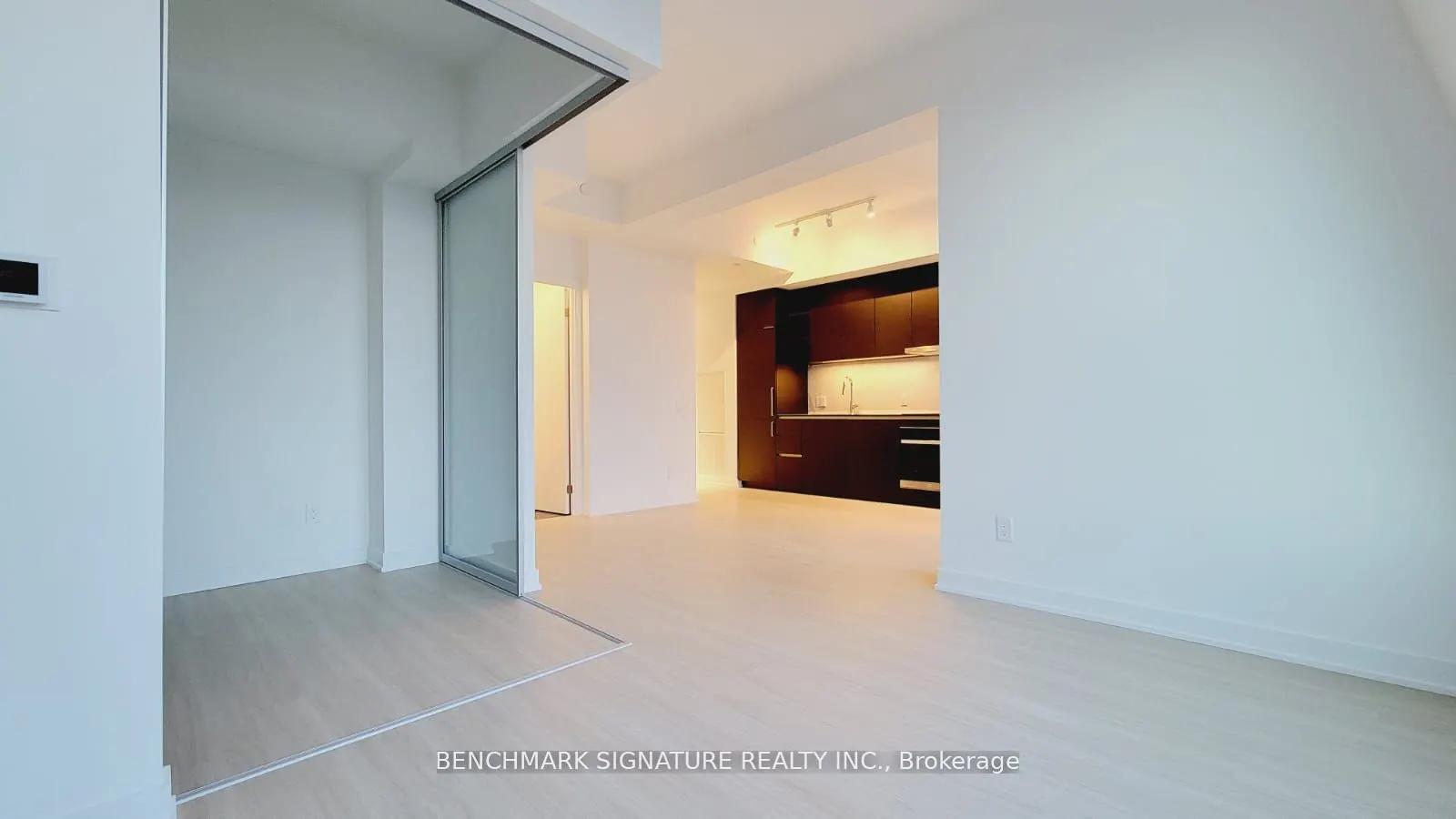 8 Wellesley Street W, #6007