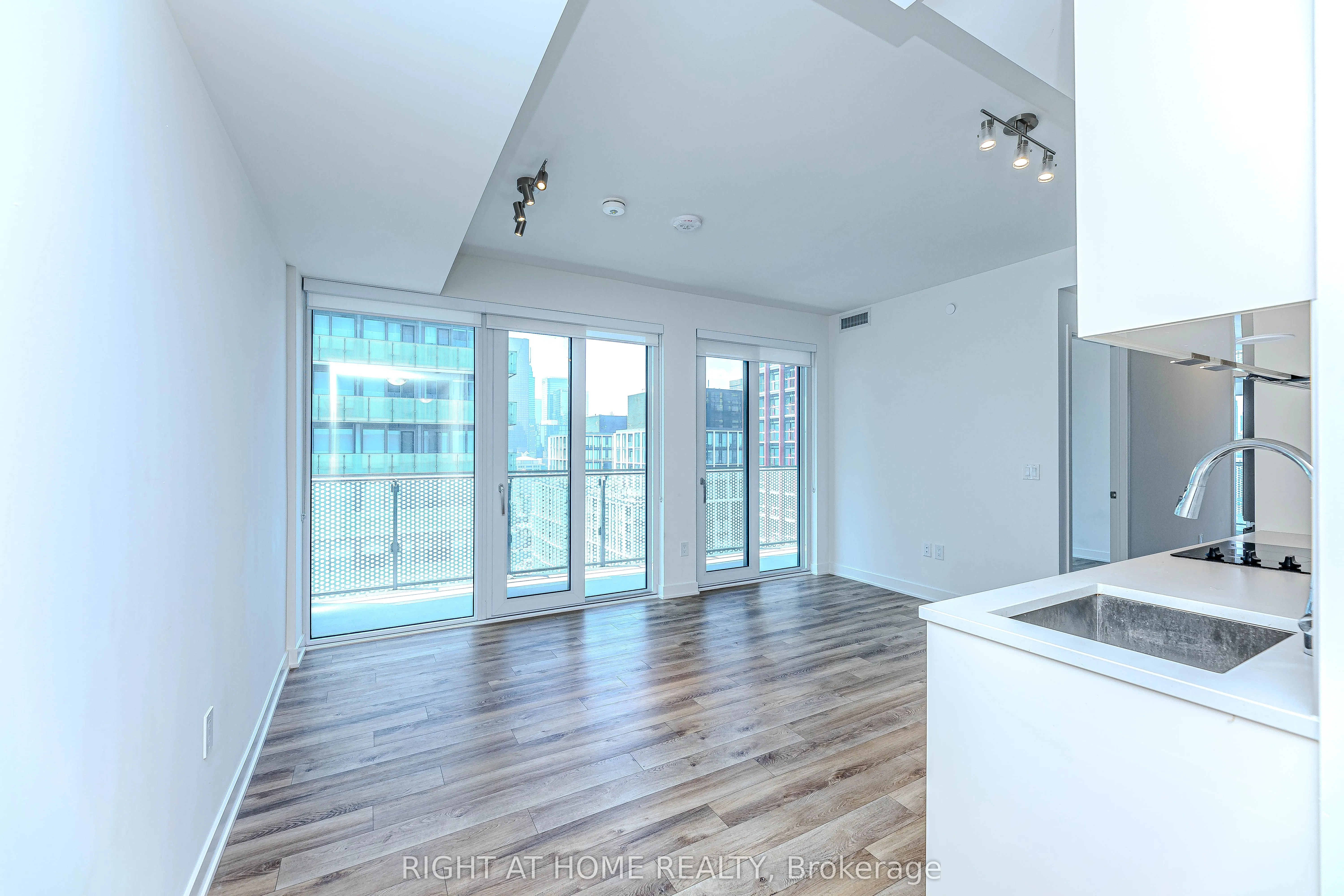 70 Princess Street, #2616
