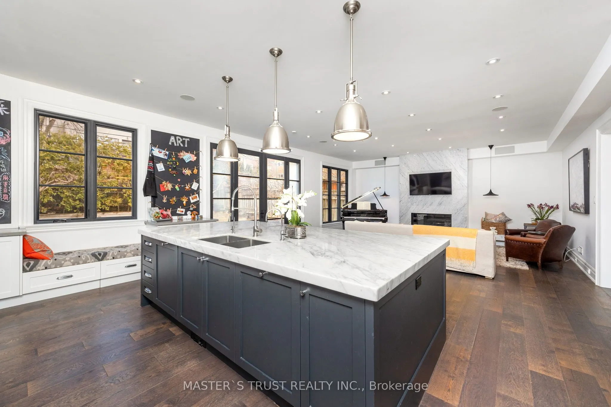 28 Forest Ridge Drive