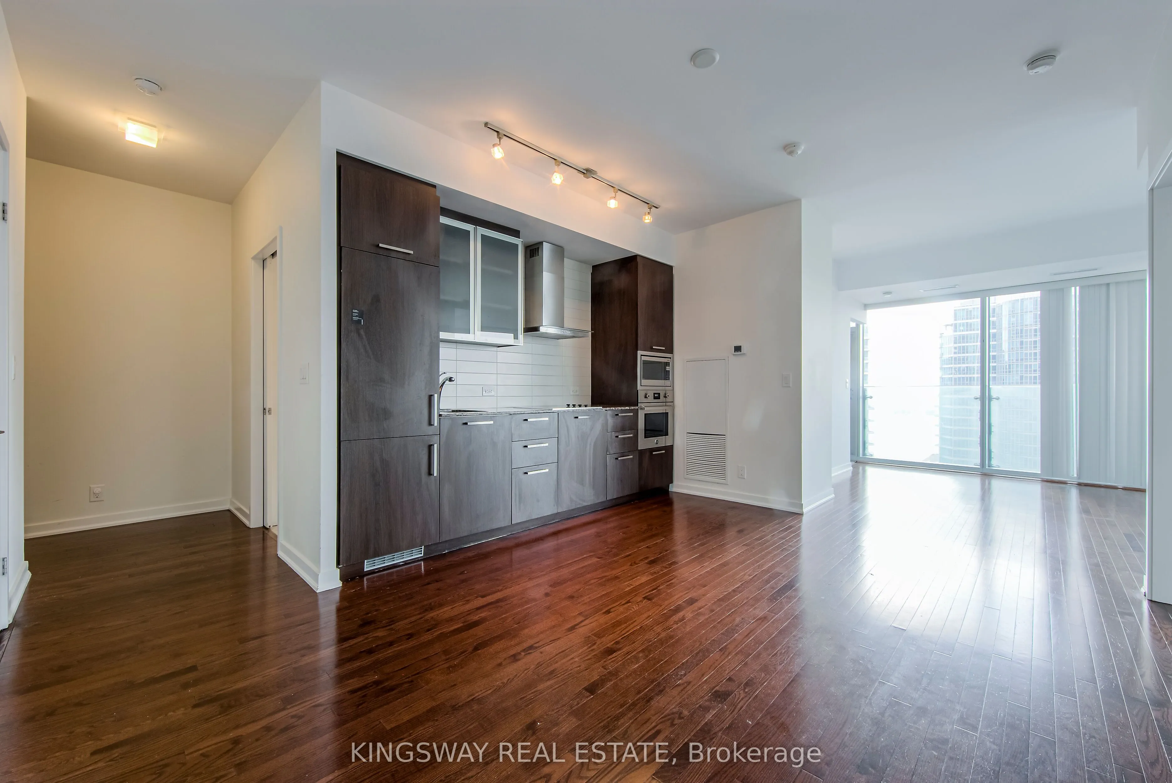 12 York Street, #2604