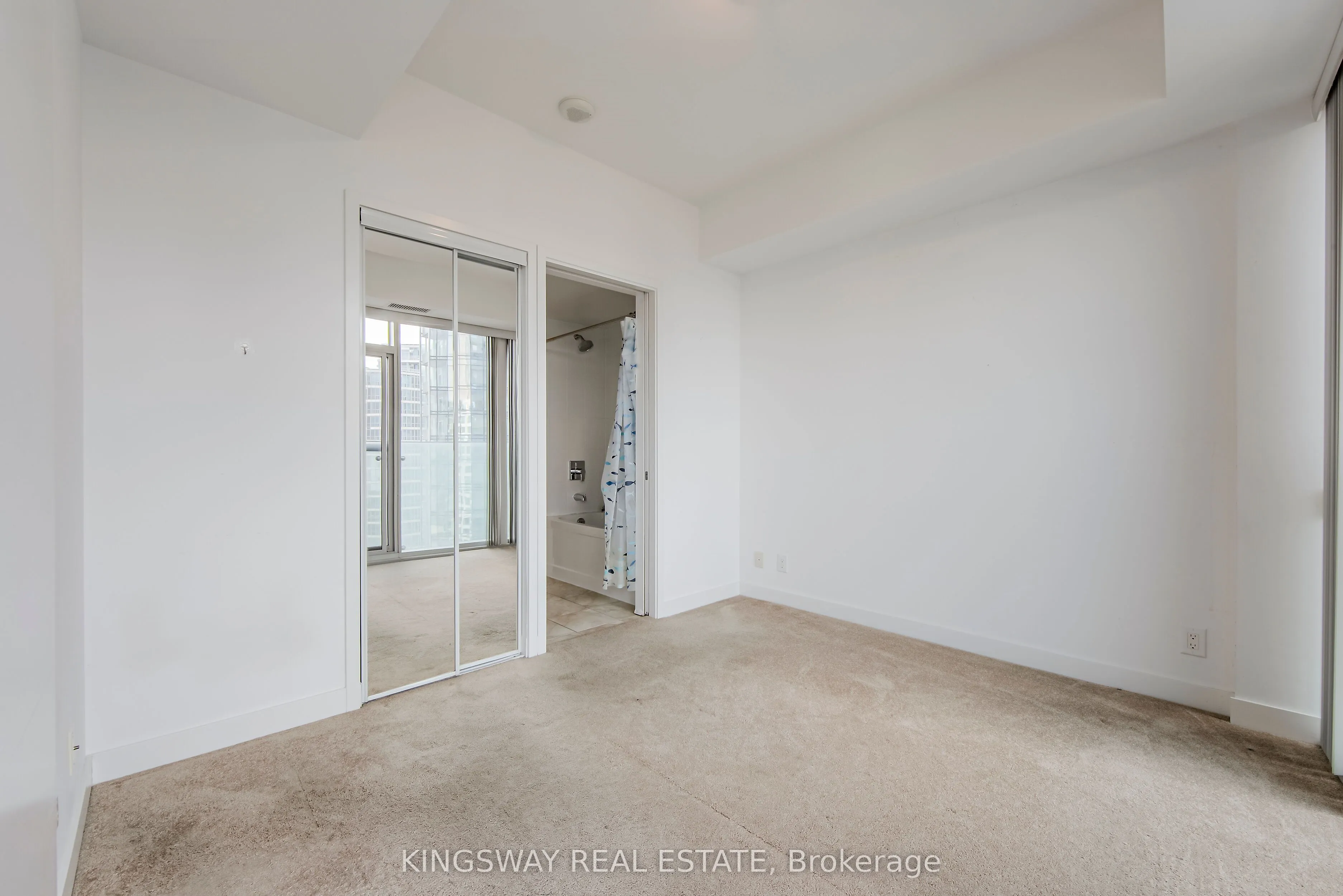 12 York Street, #2604