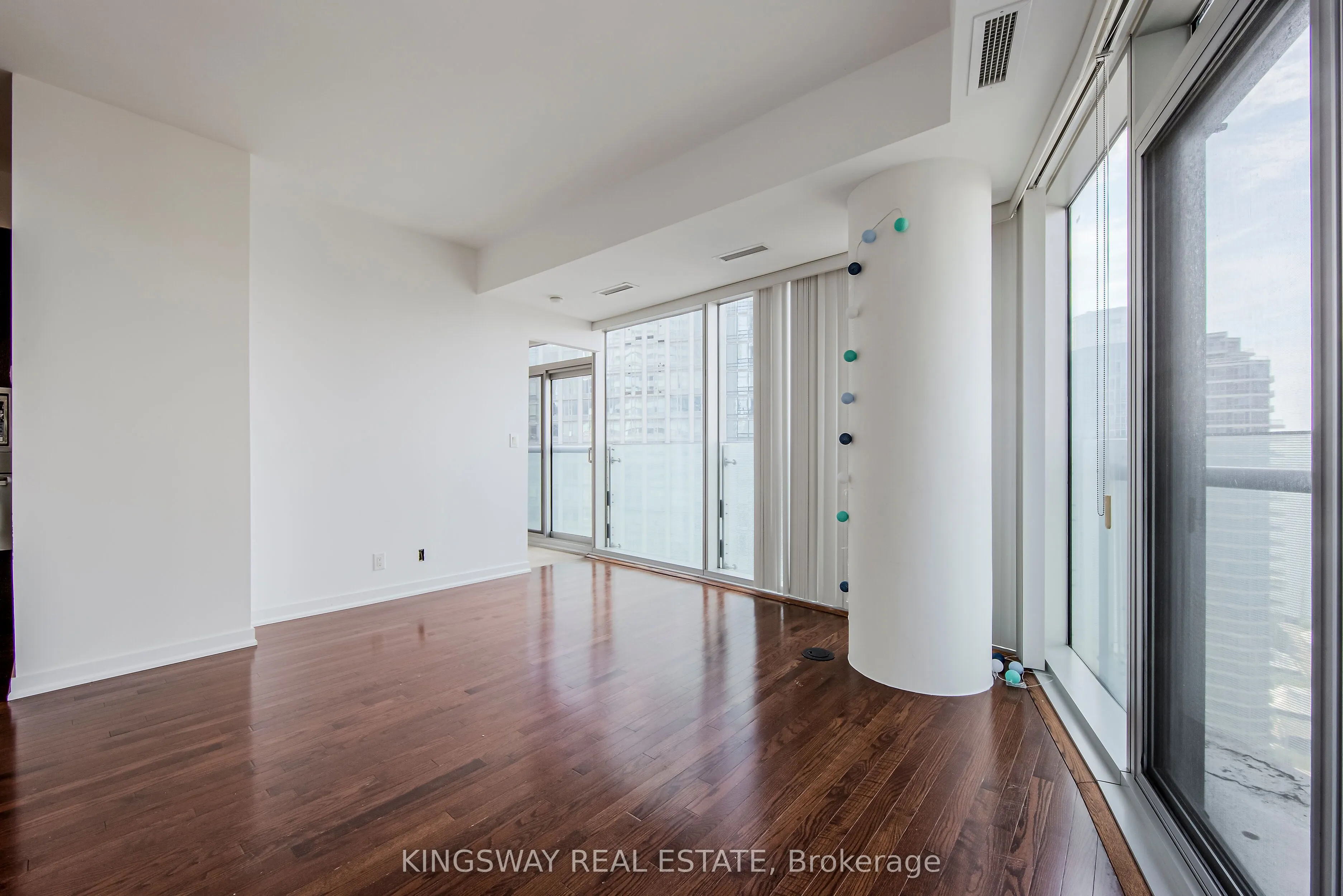 12 York Street, #2604
