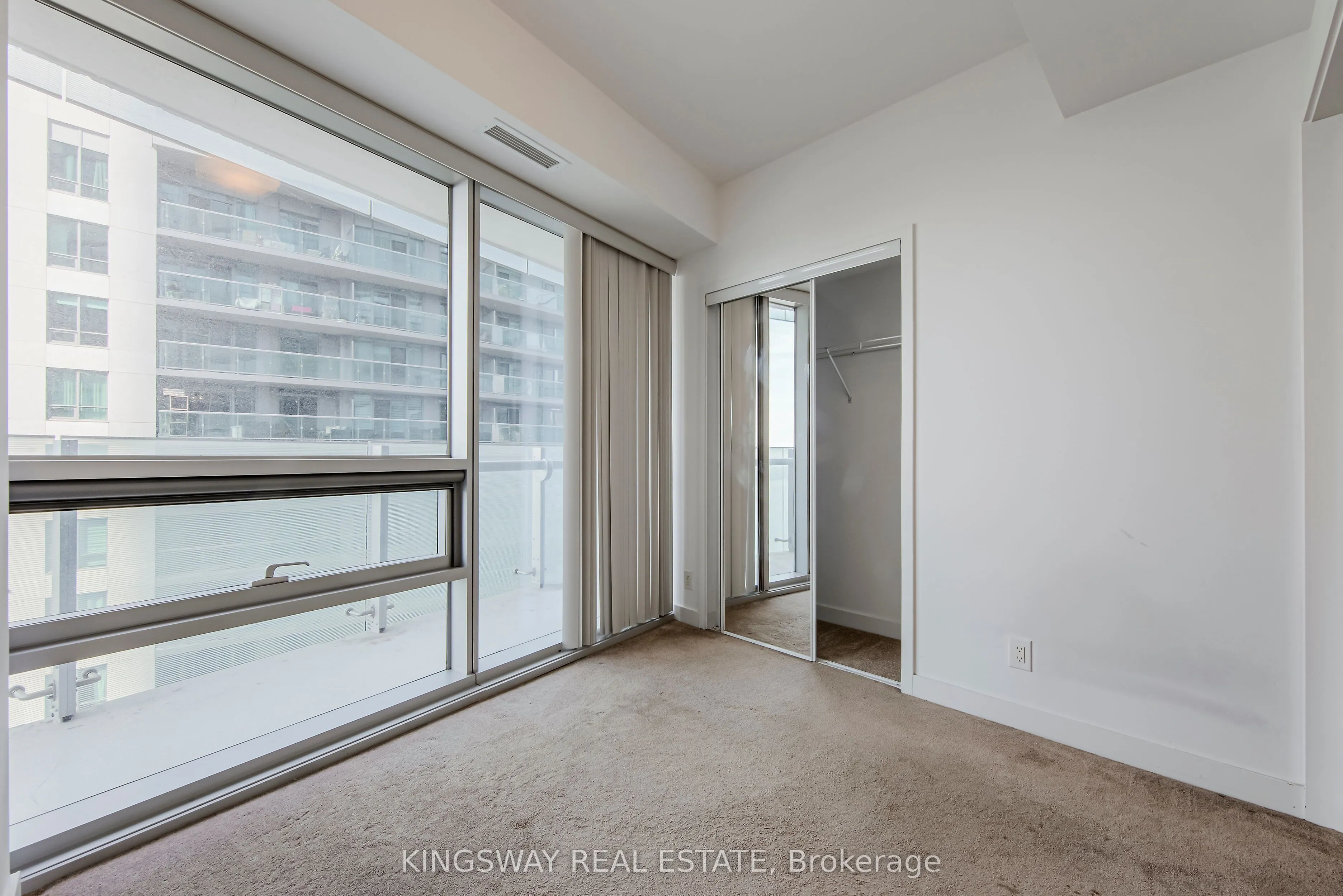 12 York Street, #2604