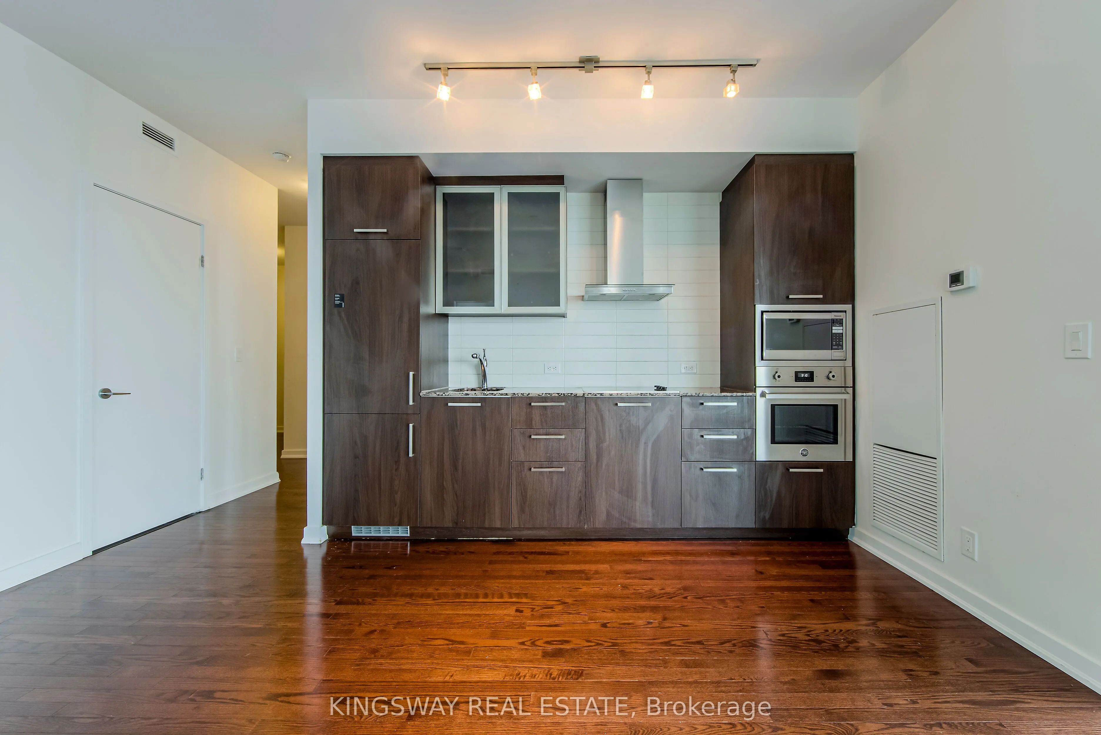12 York Street, #2604