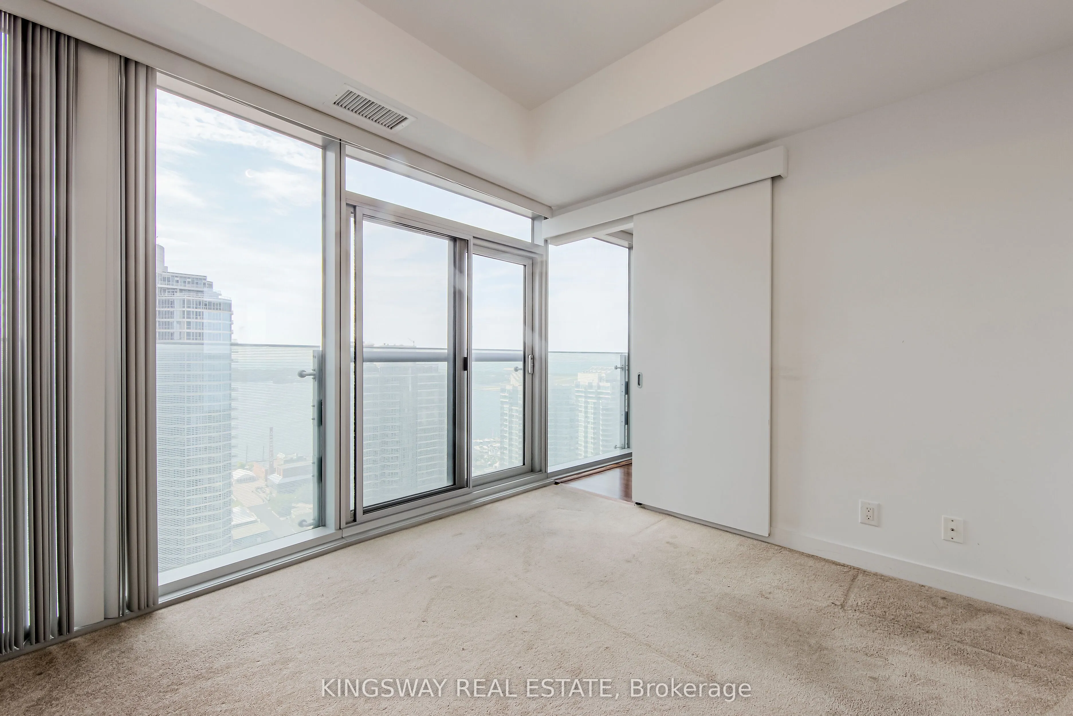 12 York Street, #2604