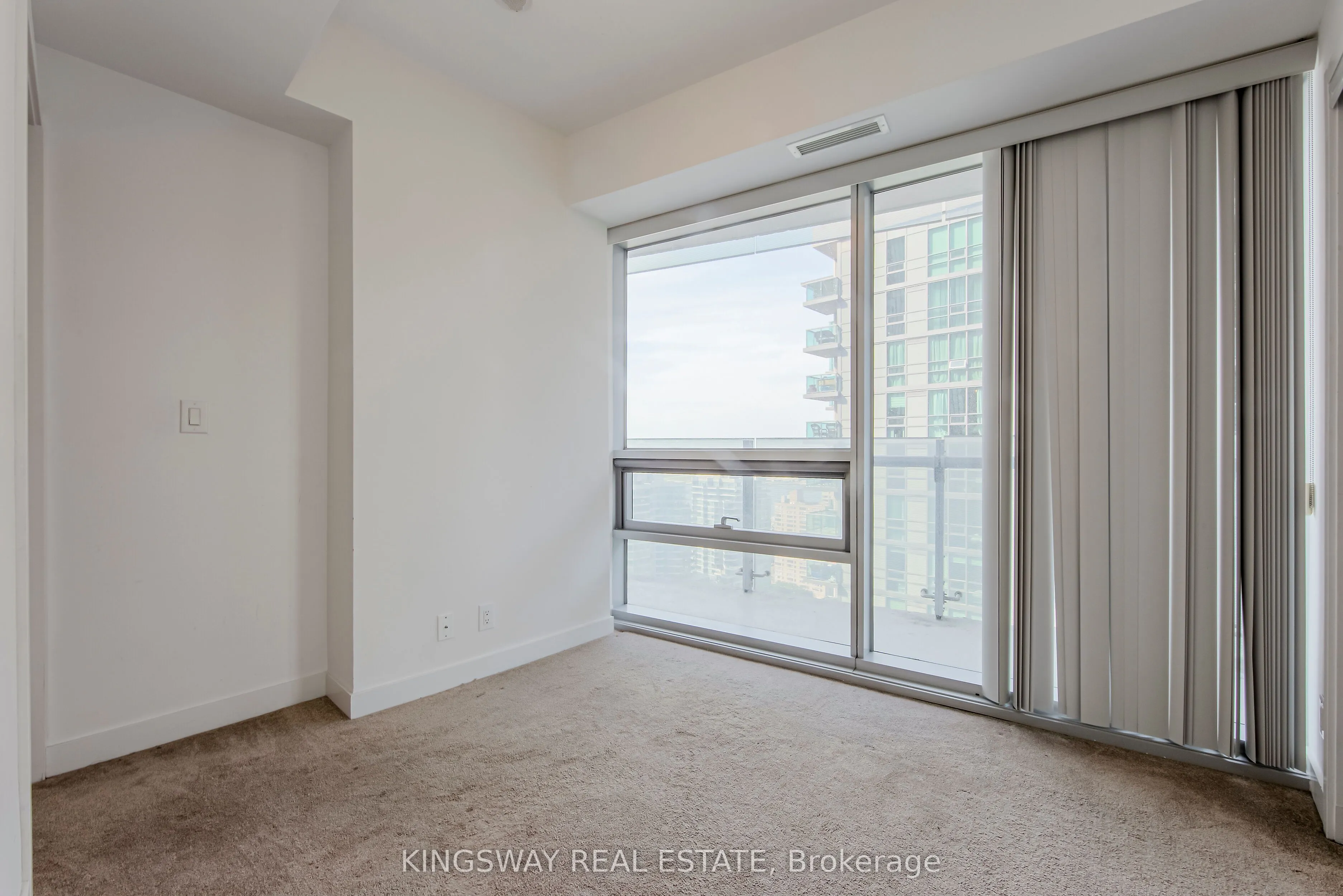 12 York Street, #2604