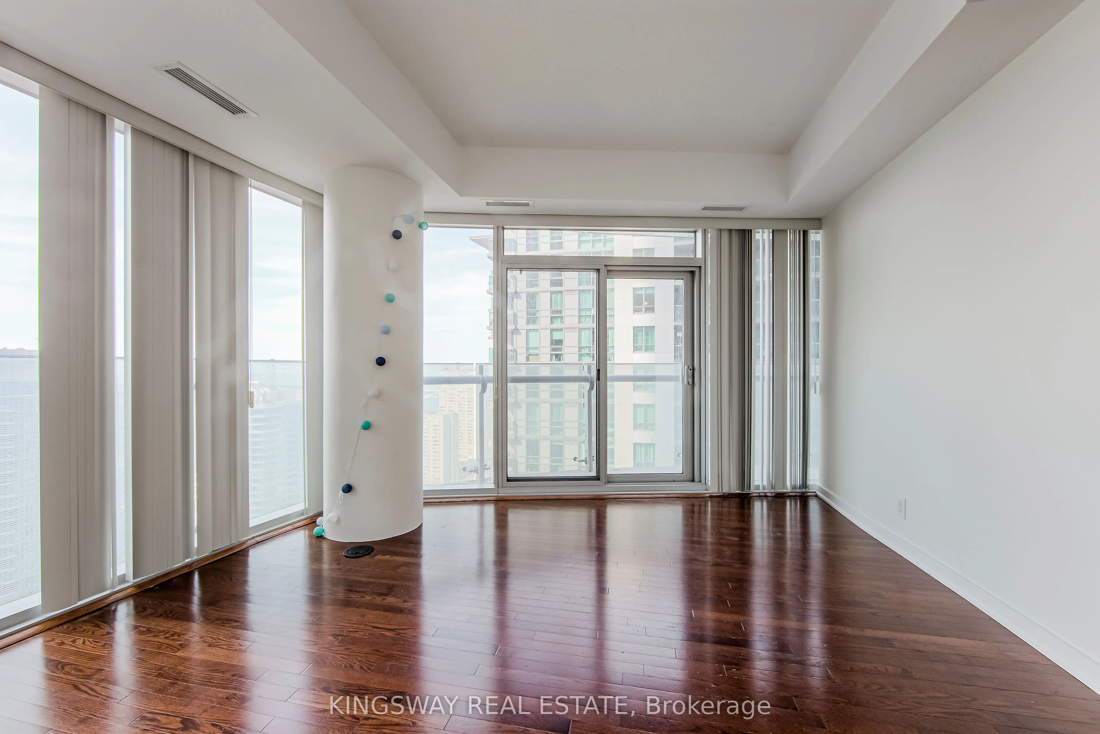 12 York Street, #2604
