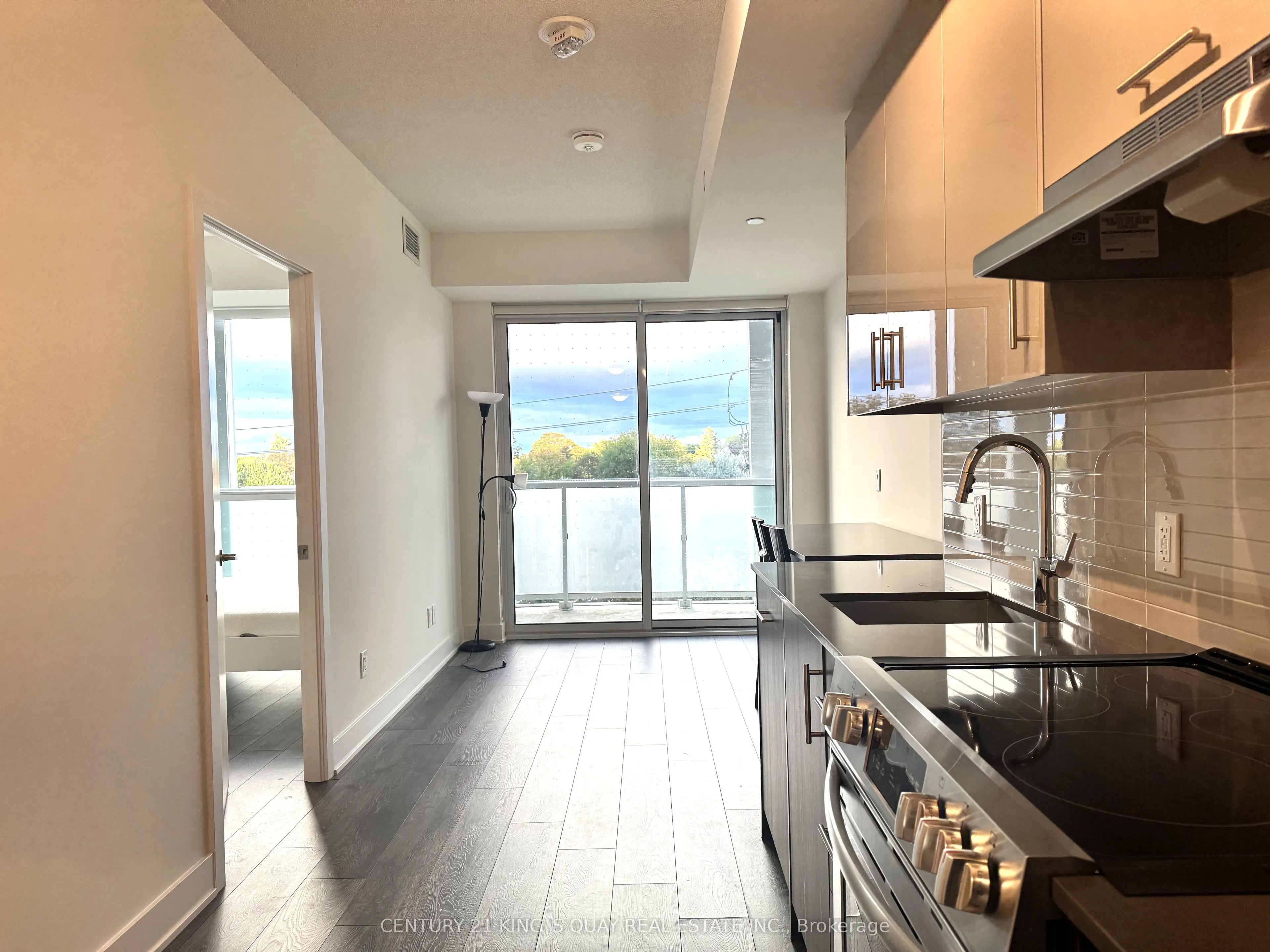 188 Fairview Mall Drive, #18