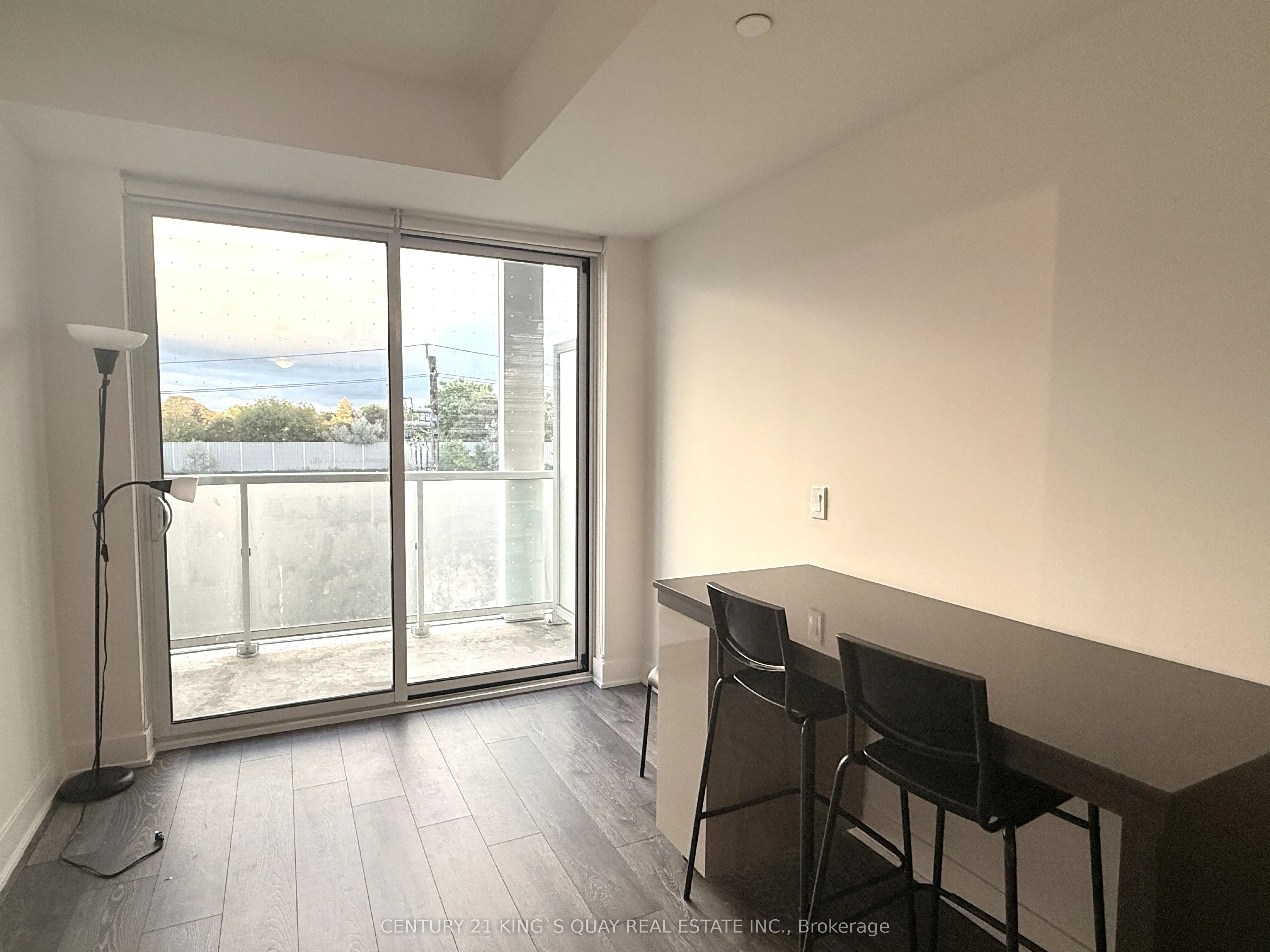 188 Fairview Mall Drive, #18