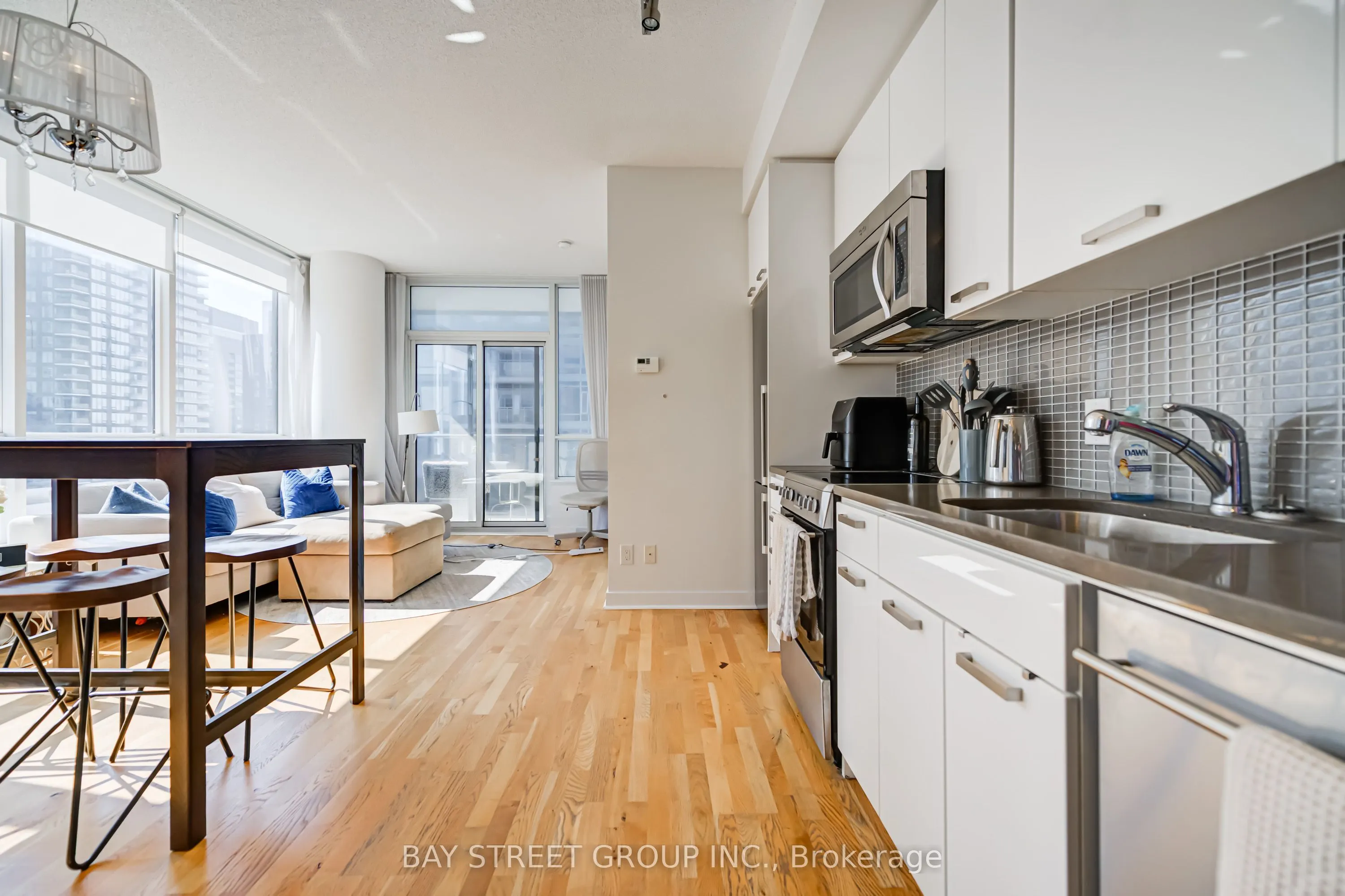 295 Adelaide Street W, #3409
