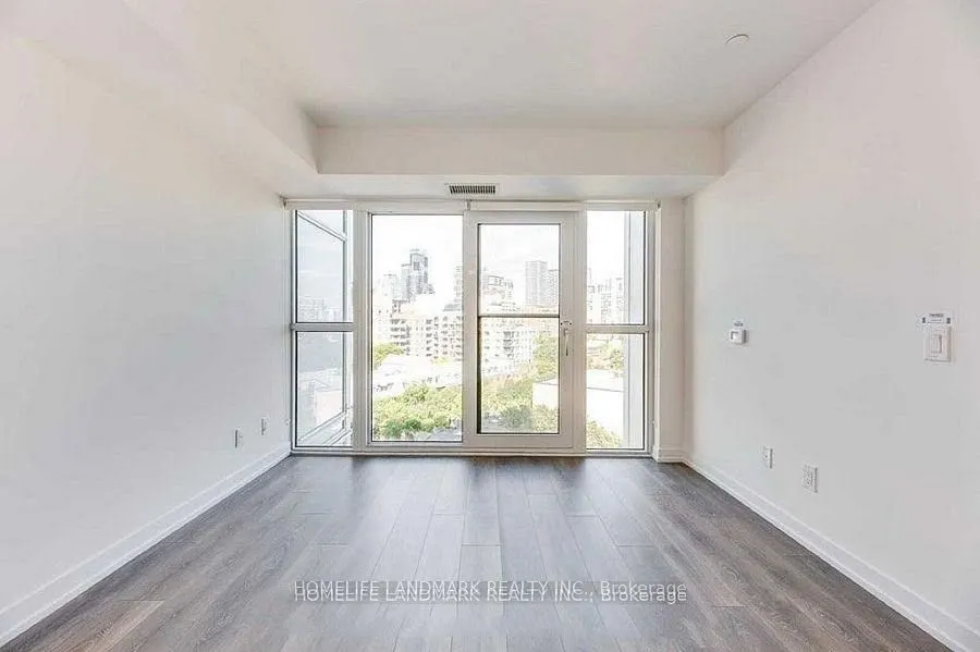 219 Dundas Street E, #1111