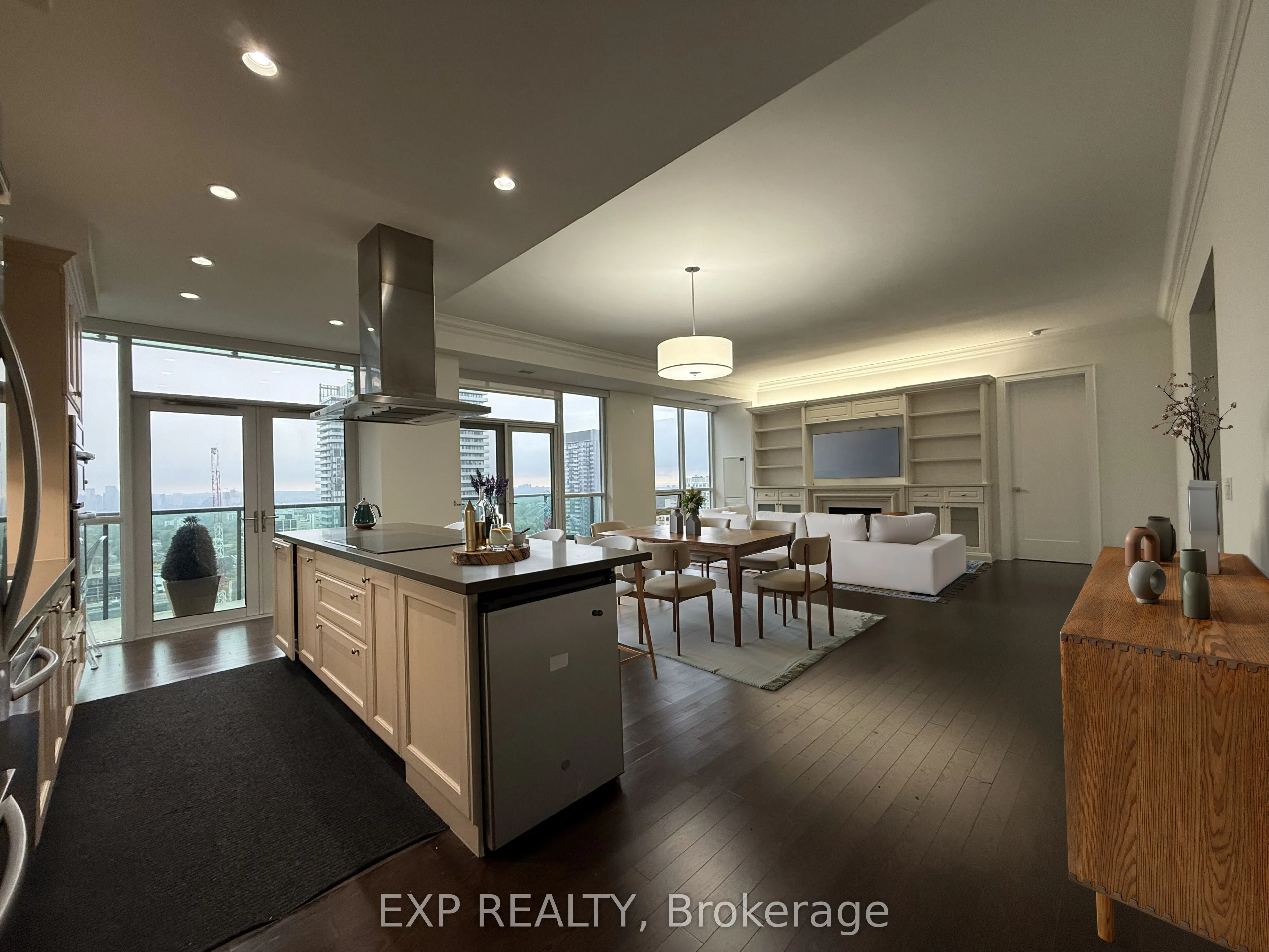 70 Roehampton Avenue, #2311