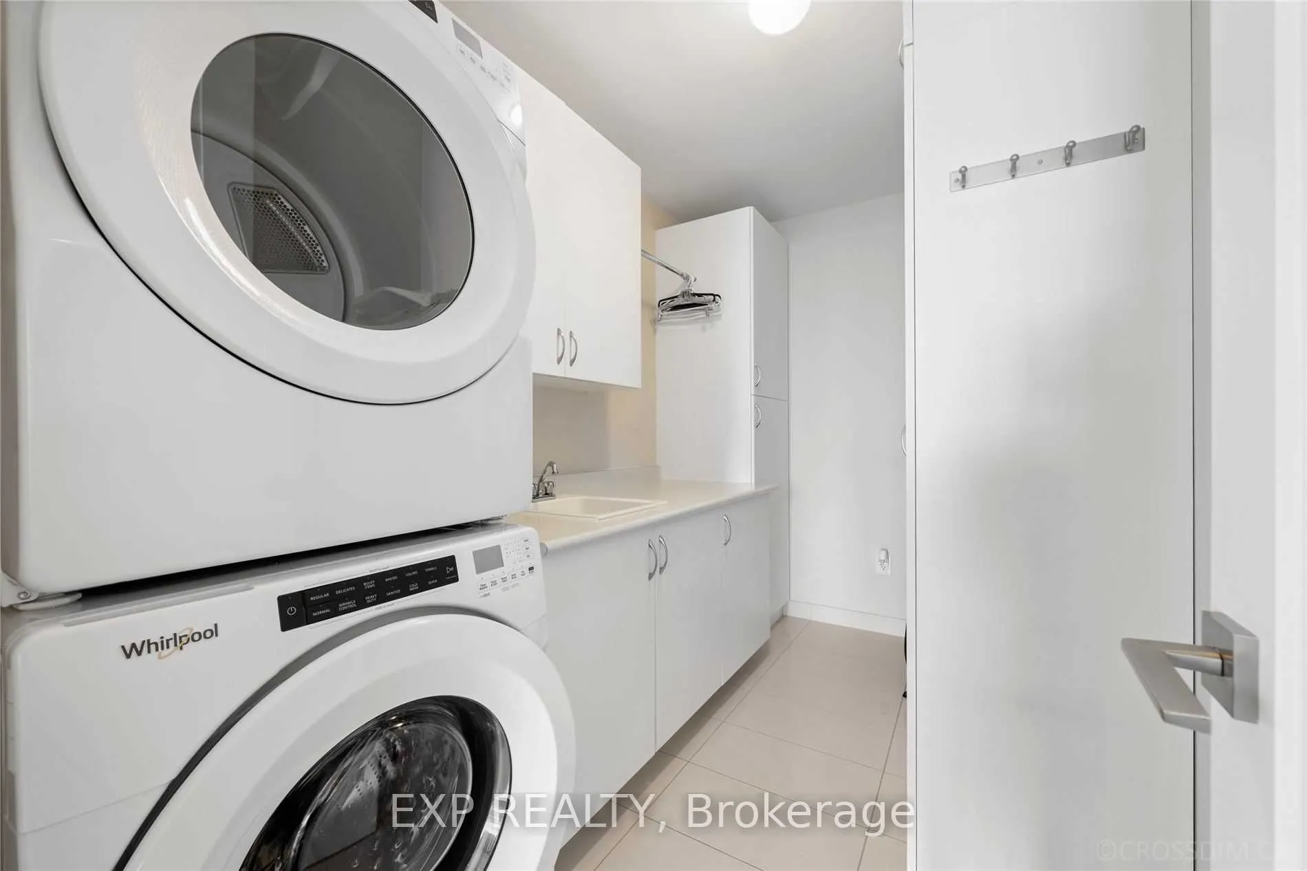 70 Roehampton Avenue, #2311