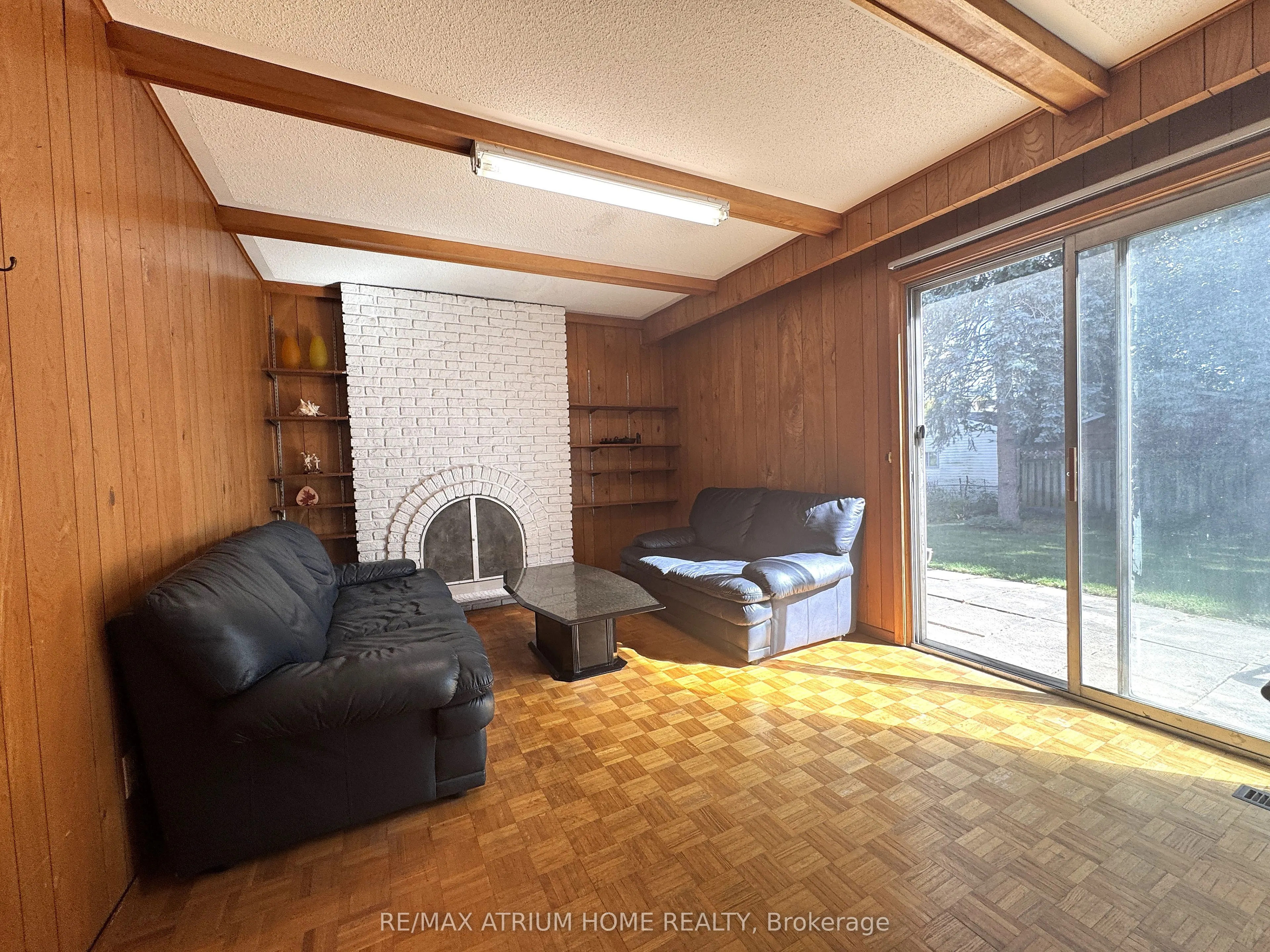 9 Crossen Drive