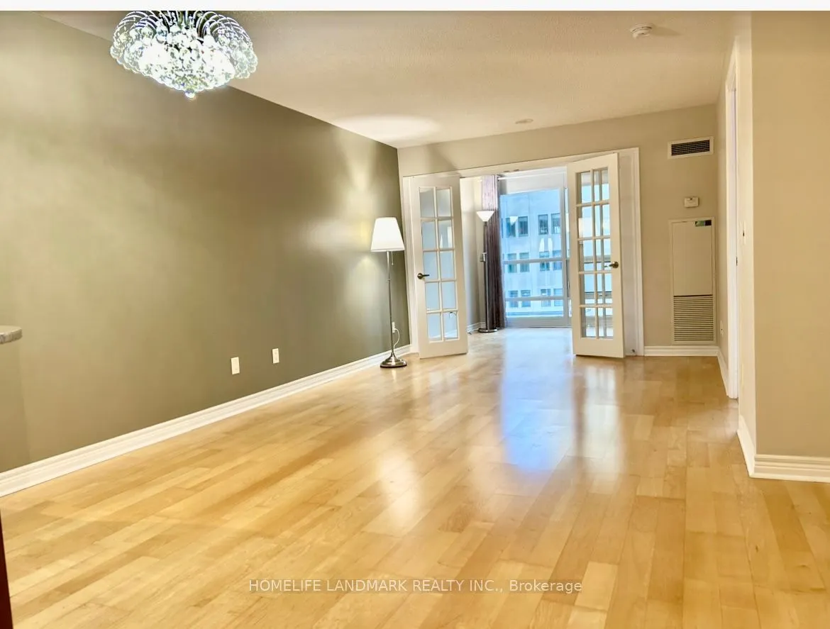 763 Bay Street, #1104