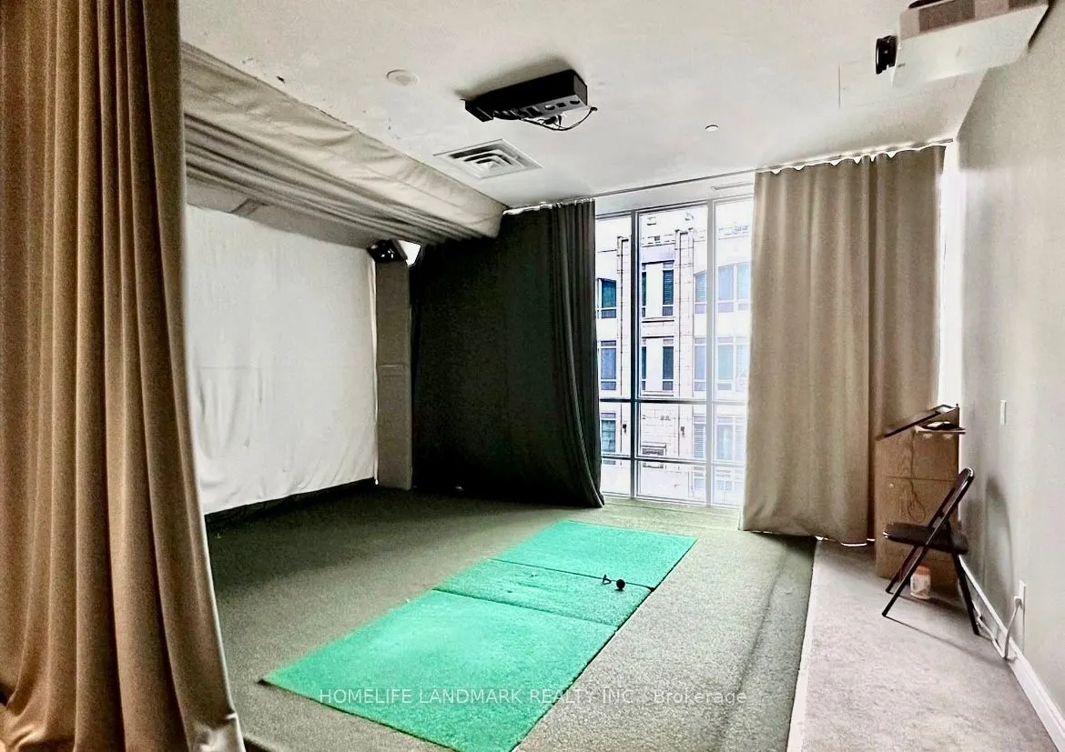 763 Bay Street, #1104