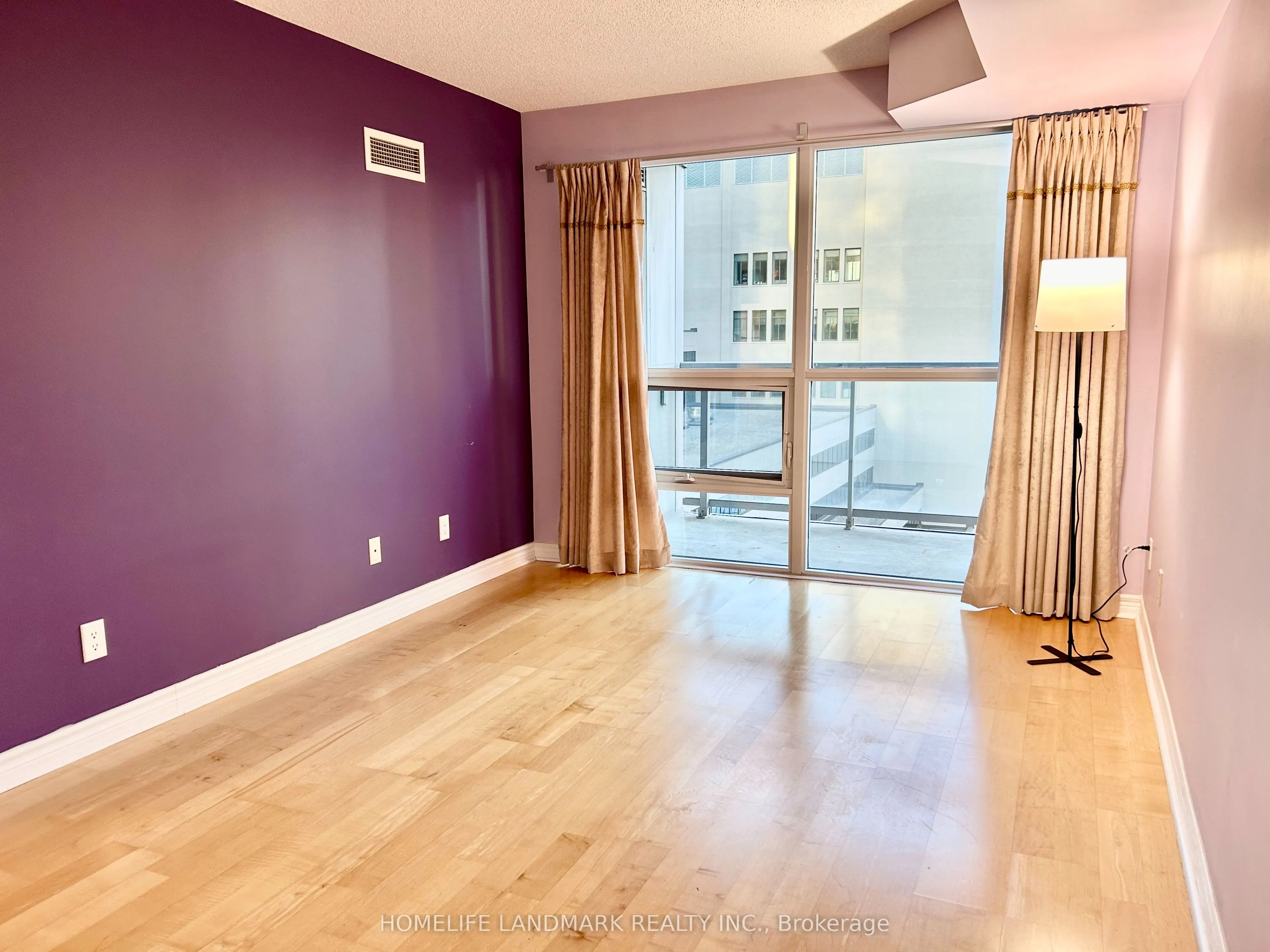 763 Bay Street, #1104
