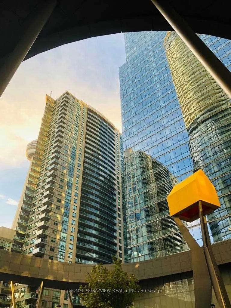 12 York Street, #1605