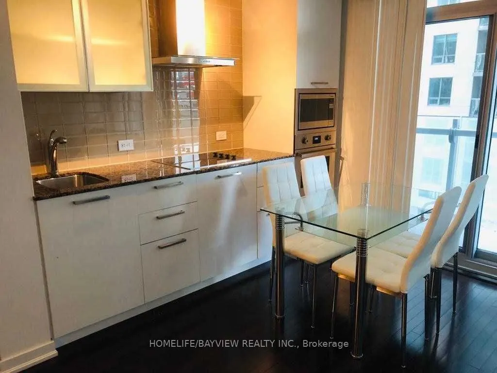 12 York Street, #1605