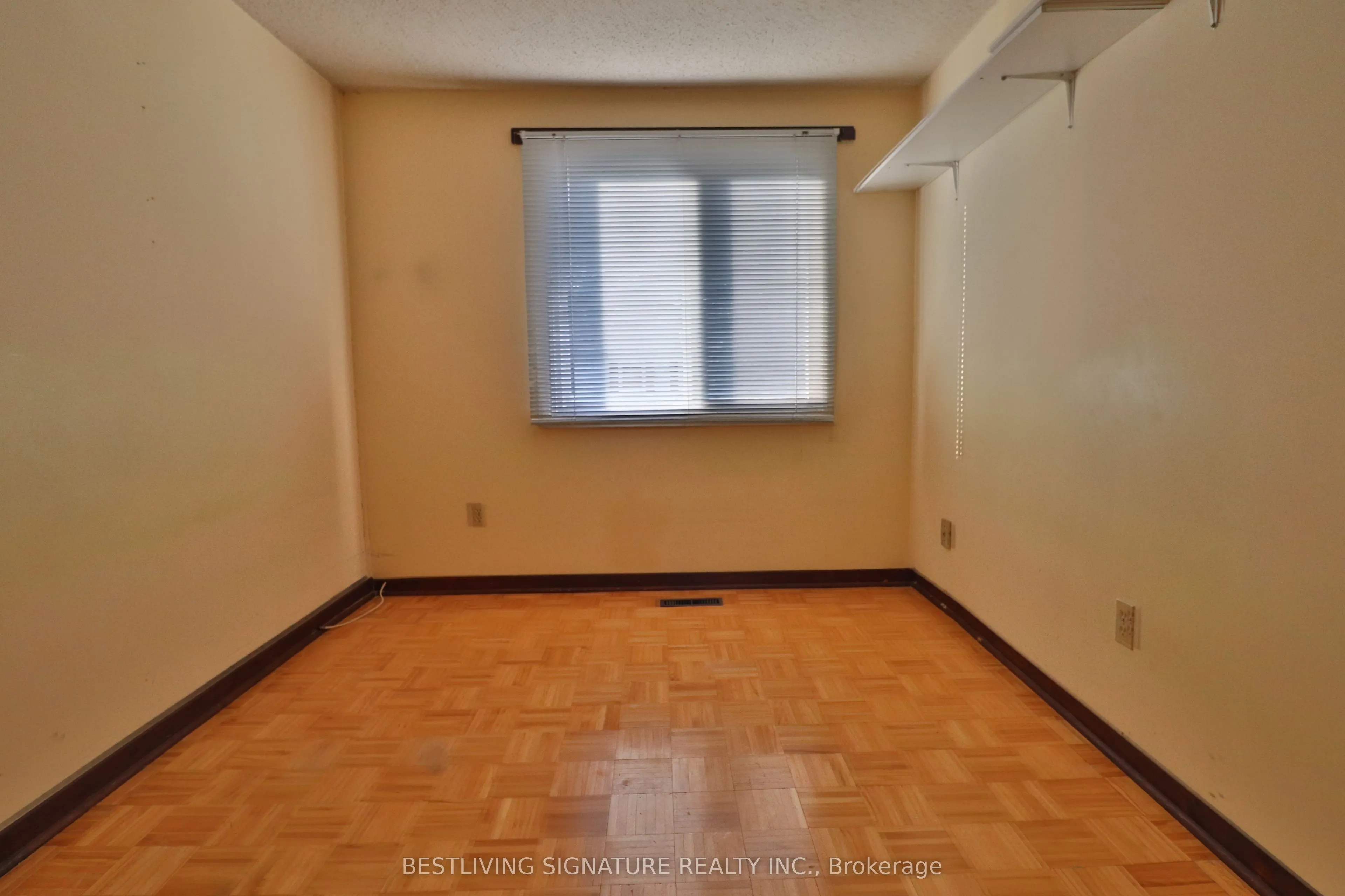 77 Crab Appleway, #77