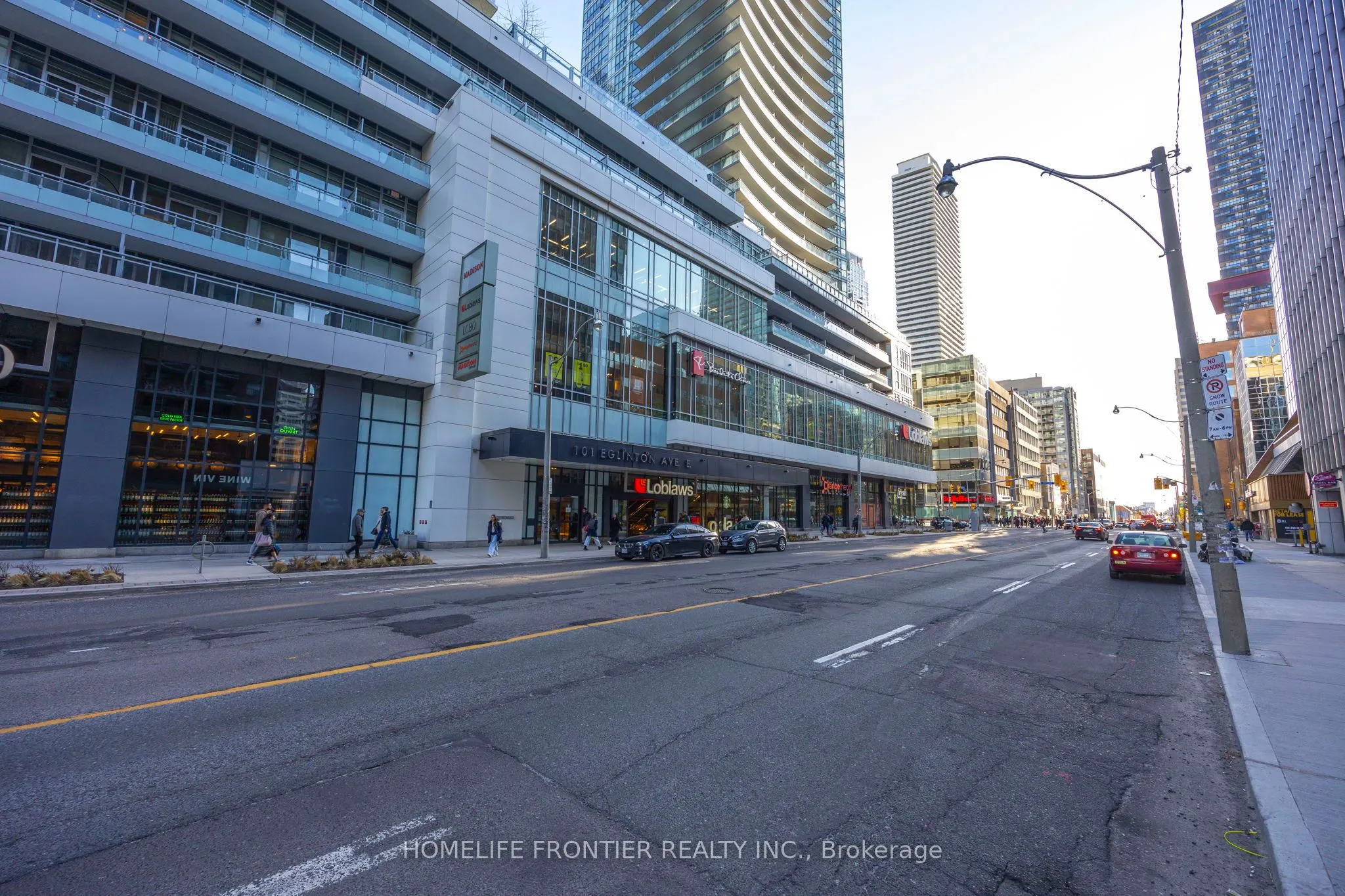 117 Broadway Avenue N, #3211