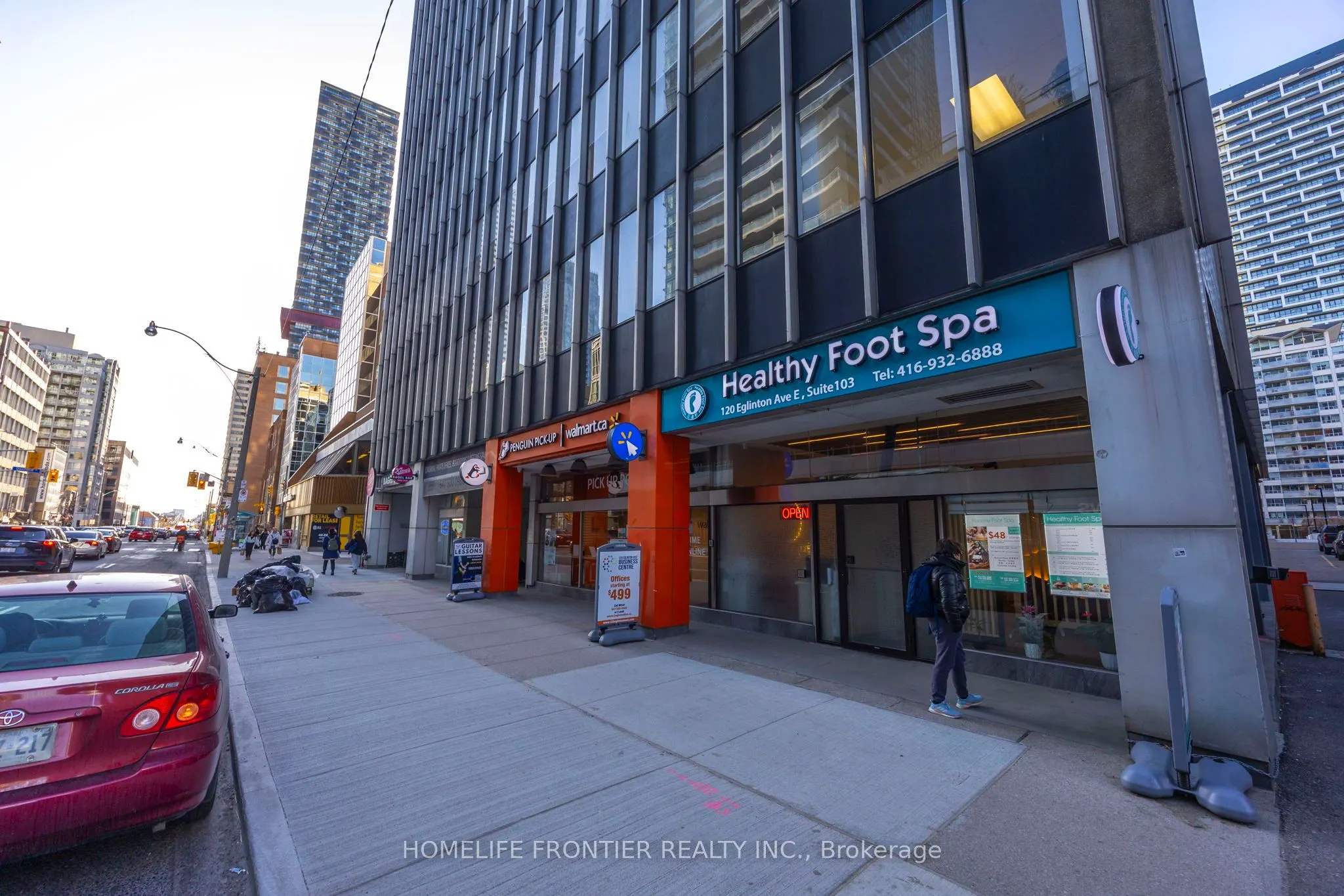 117 Broadway Avenue N, #3211