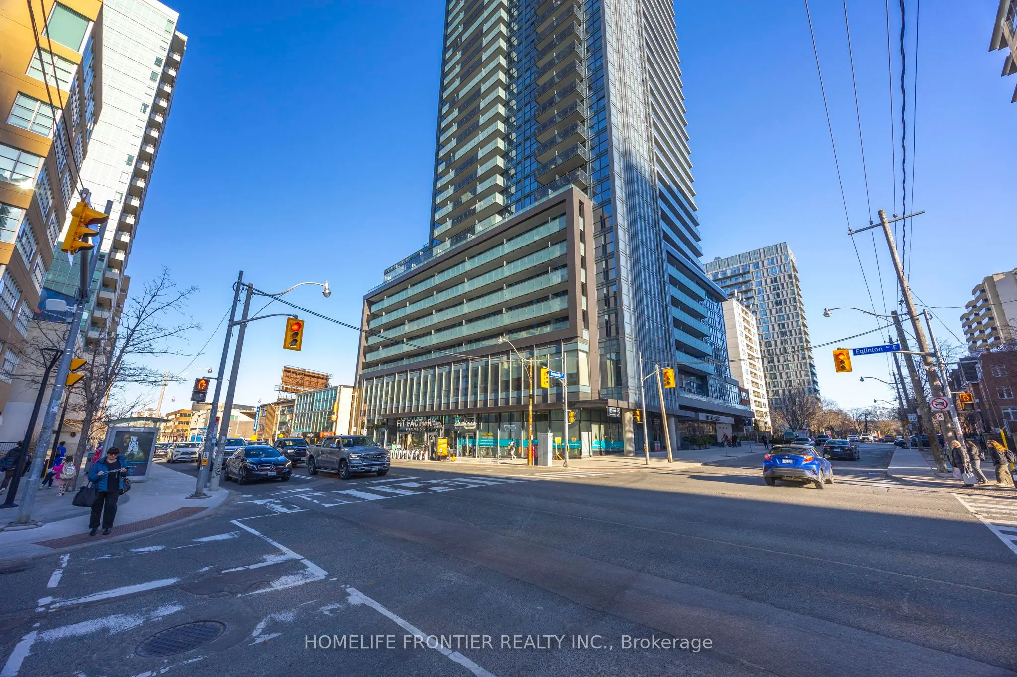 117 Broadway Avenue N, #3211