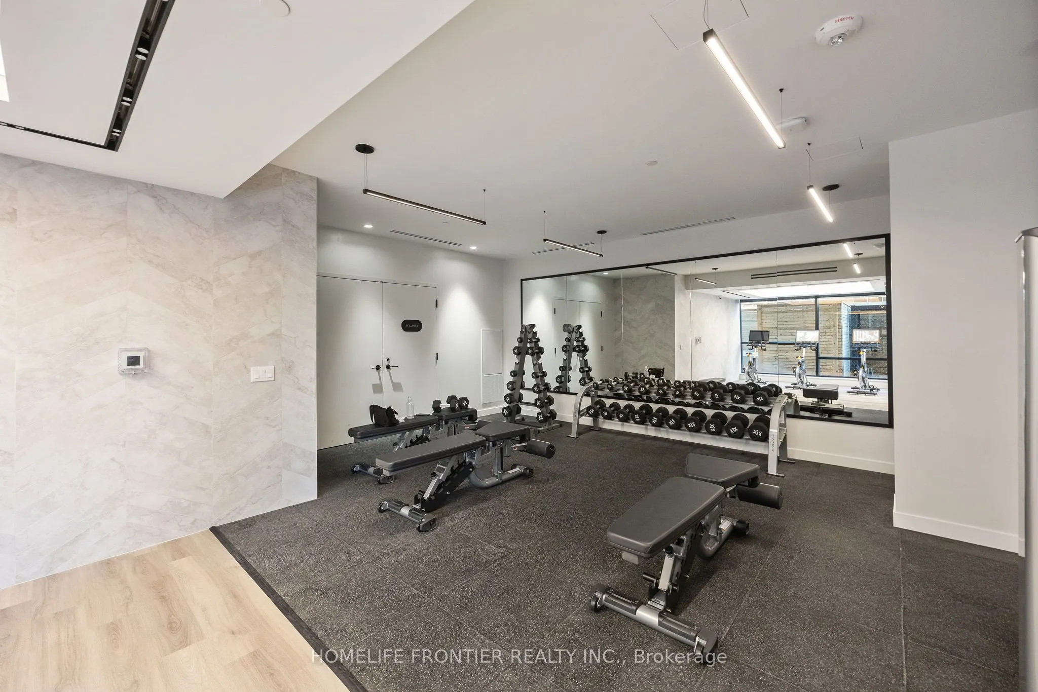 117 Broadway Avenue N, #3211