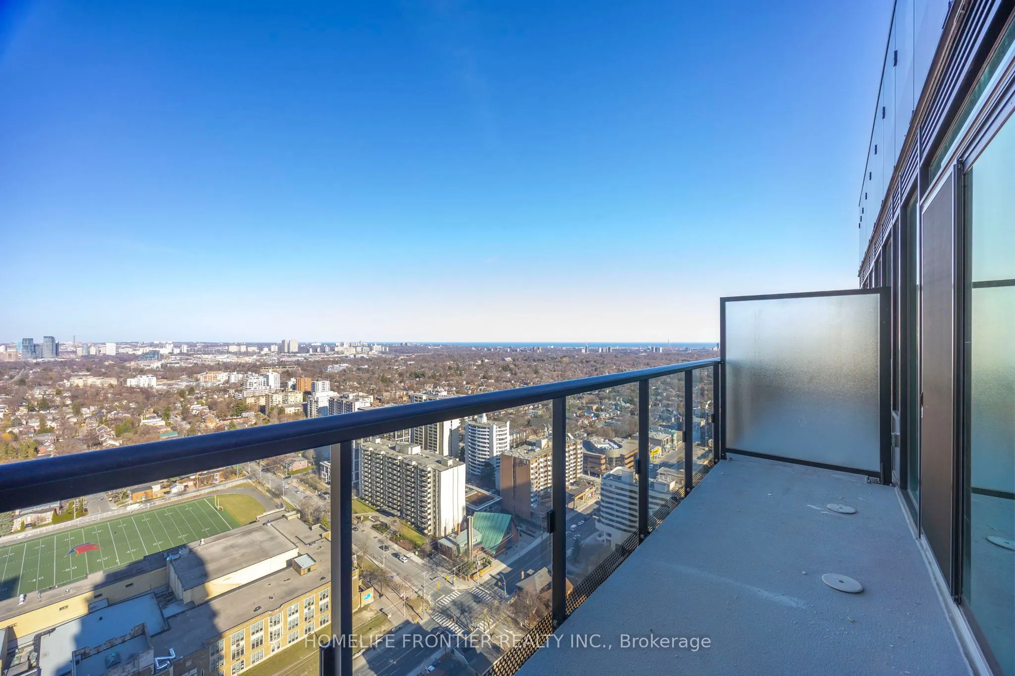 117 Broadway Avenue N, #3211