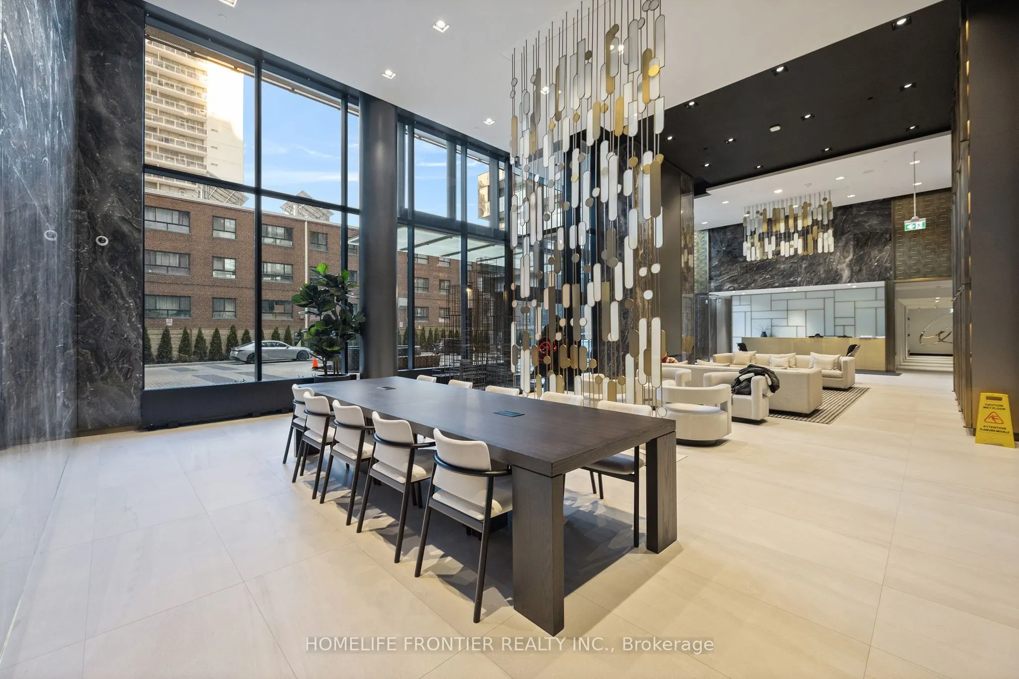 117 Broadway Avenue N, #3211
