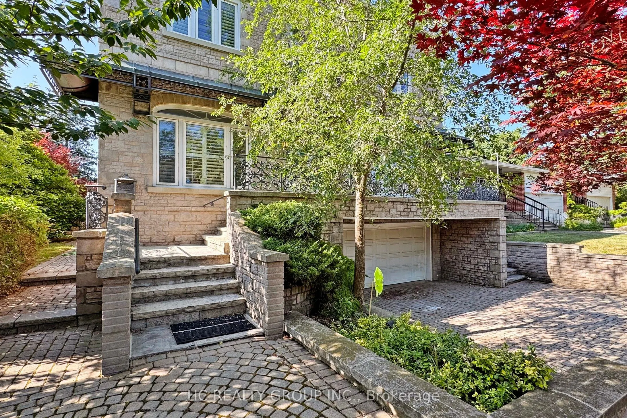 348 Greenfield Avenue