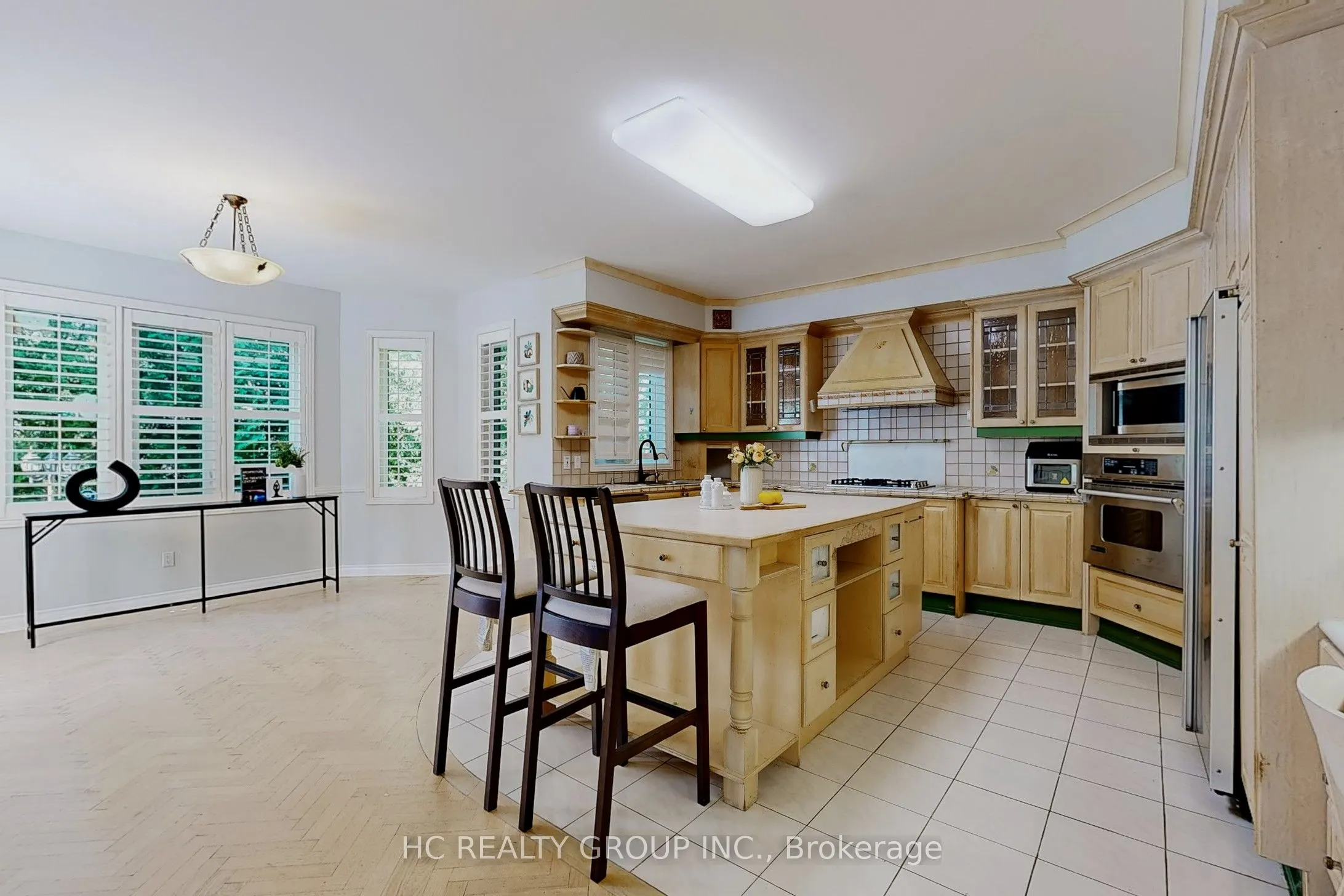 348 Greenfield Avenue