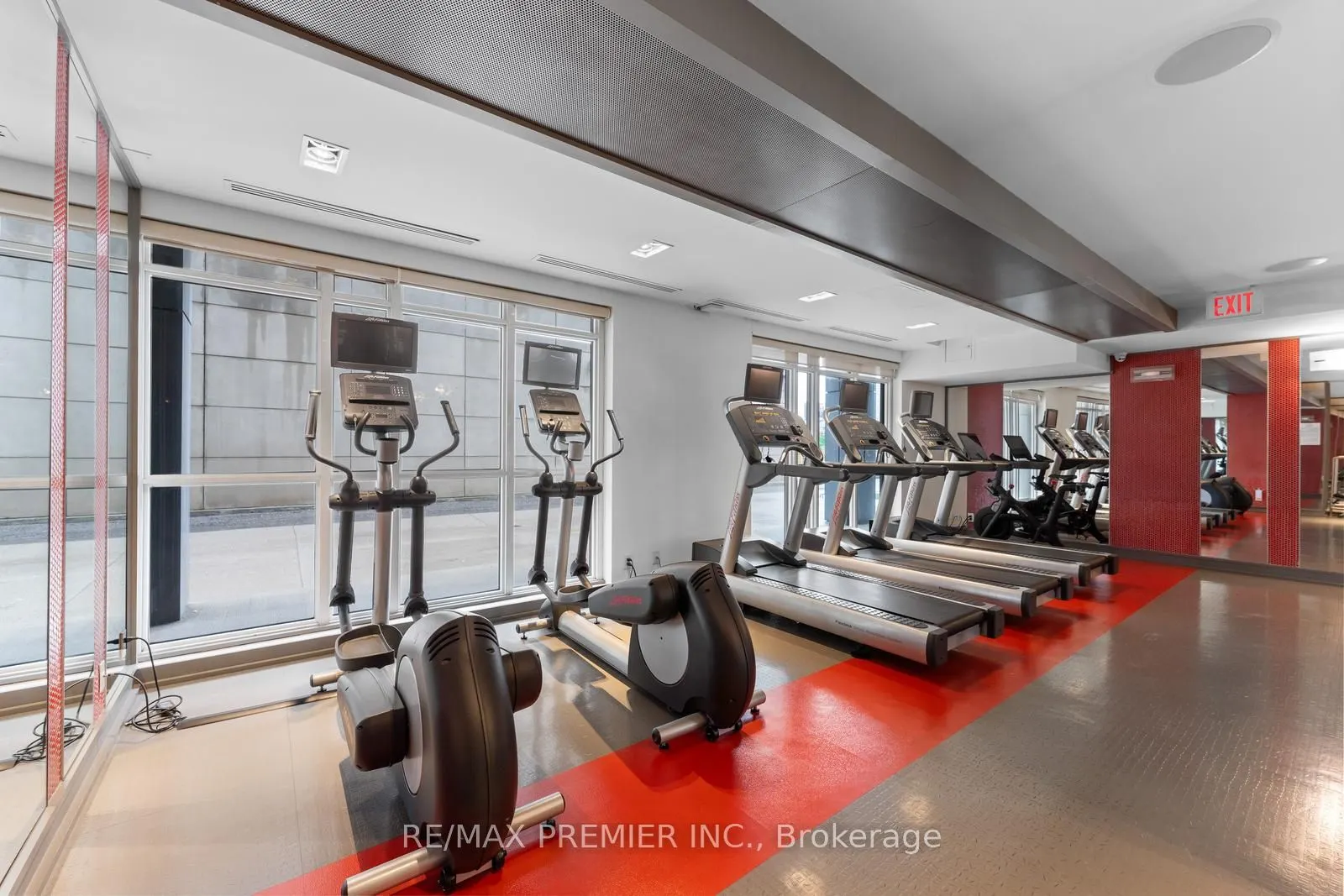 5 Hanna Avenue, #301
