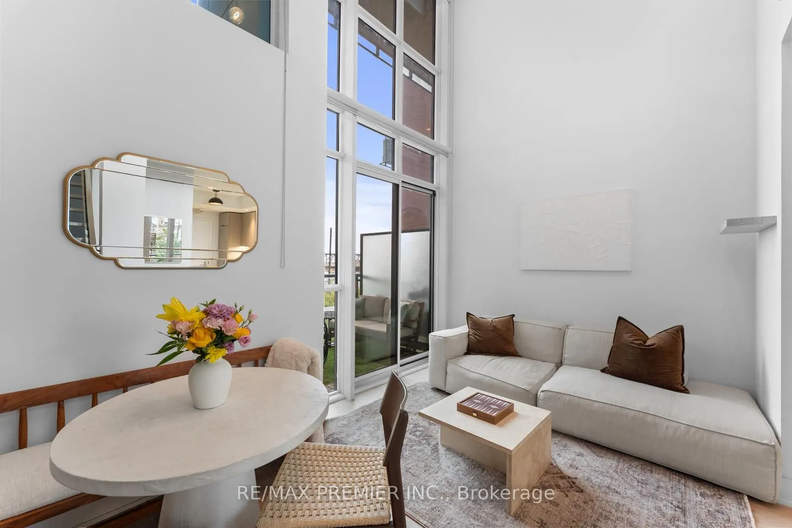 5 Hanna Avenue, #301