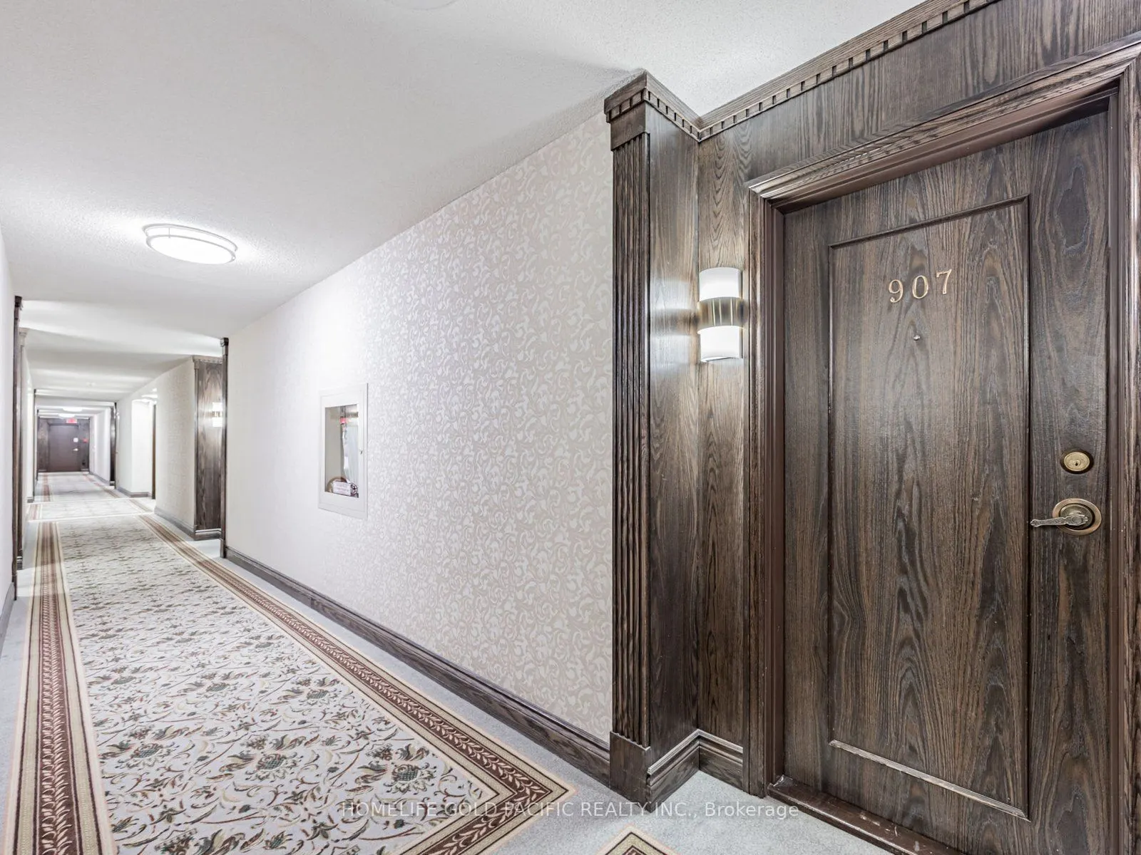 1555 Finch Avenue E, #907