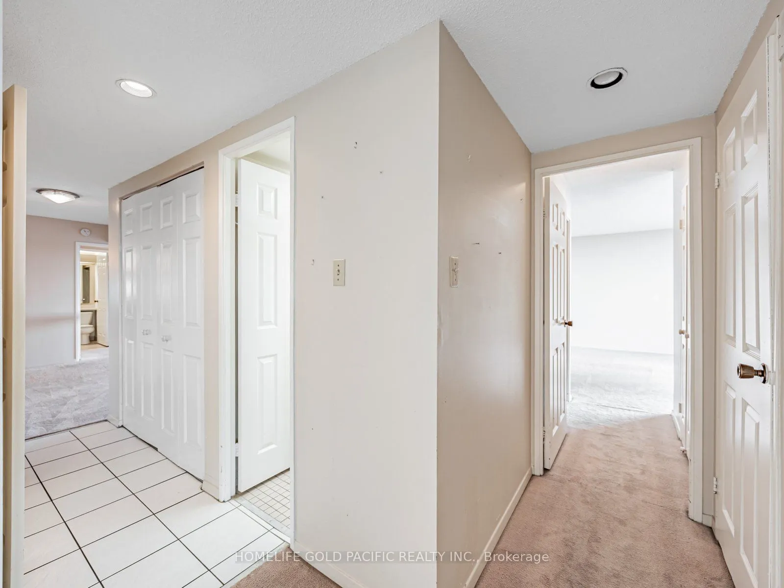 1555 Finch Avenue E, #907