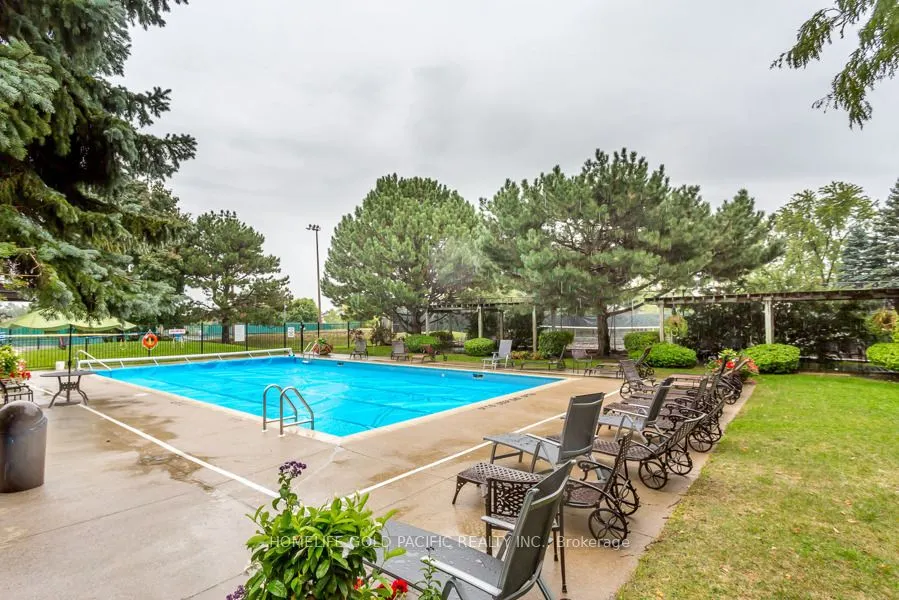 1555 Finch Avenue E, #907