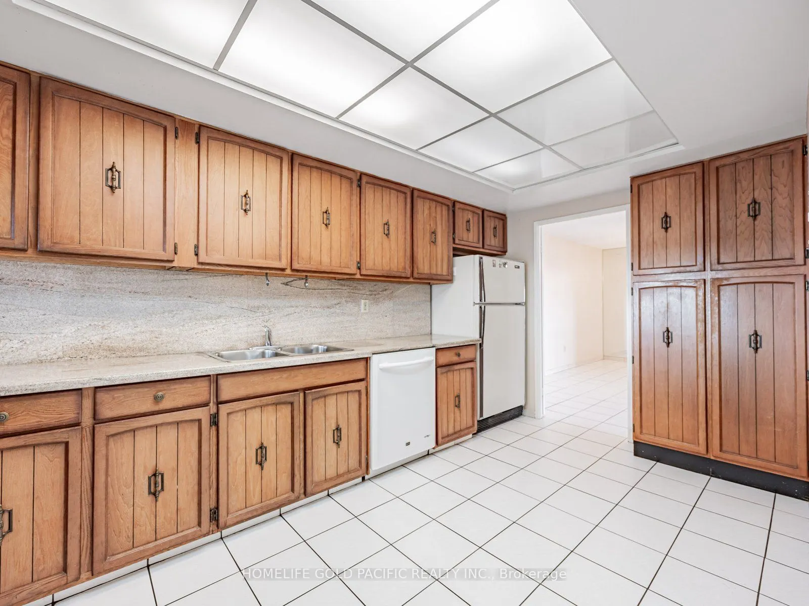 1555 Finch Avenue E, #907