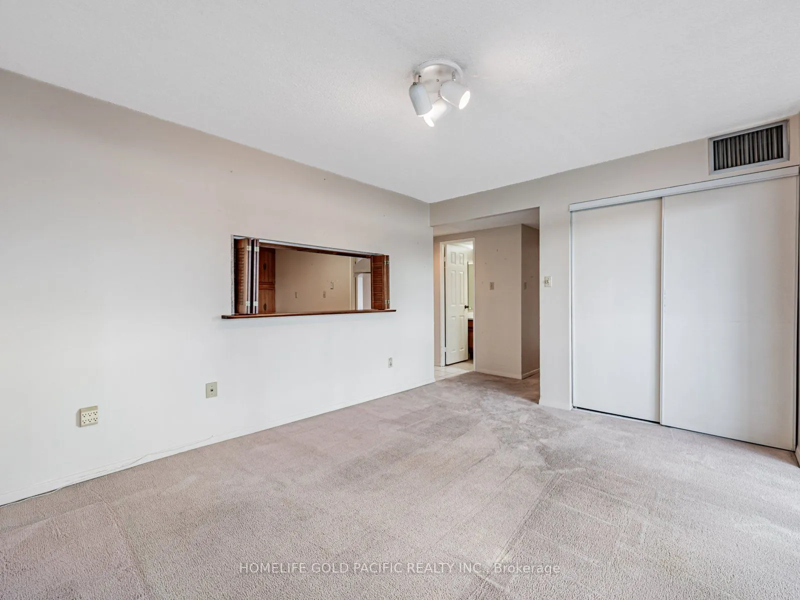 1555 Finch Avenue E, #907