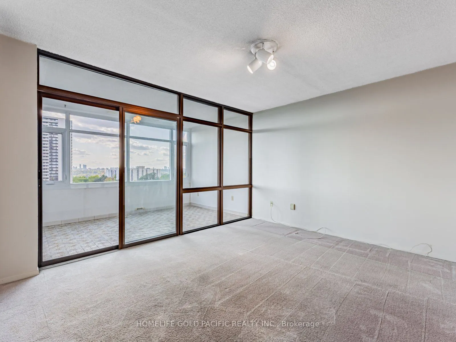 1555 Finch Avenue E, #907
