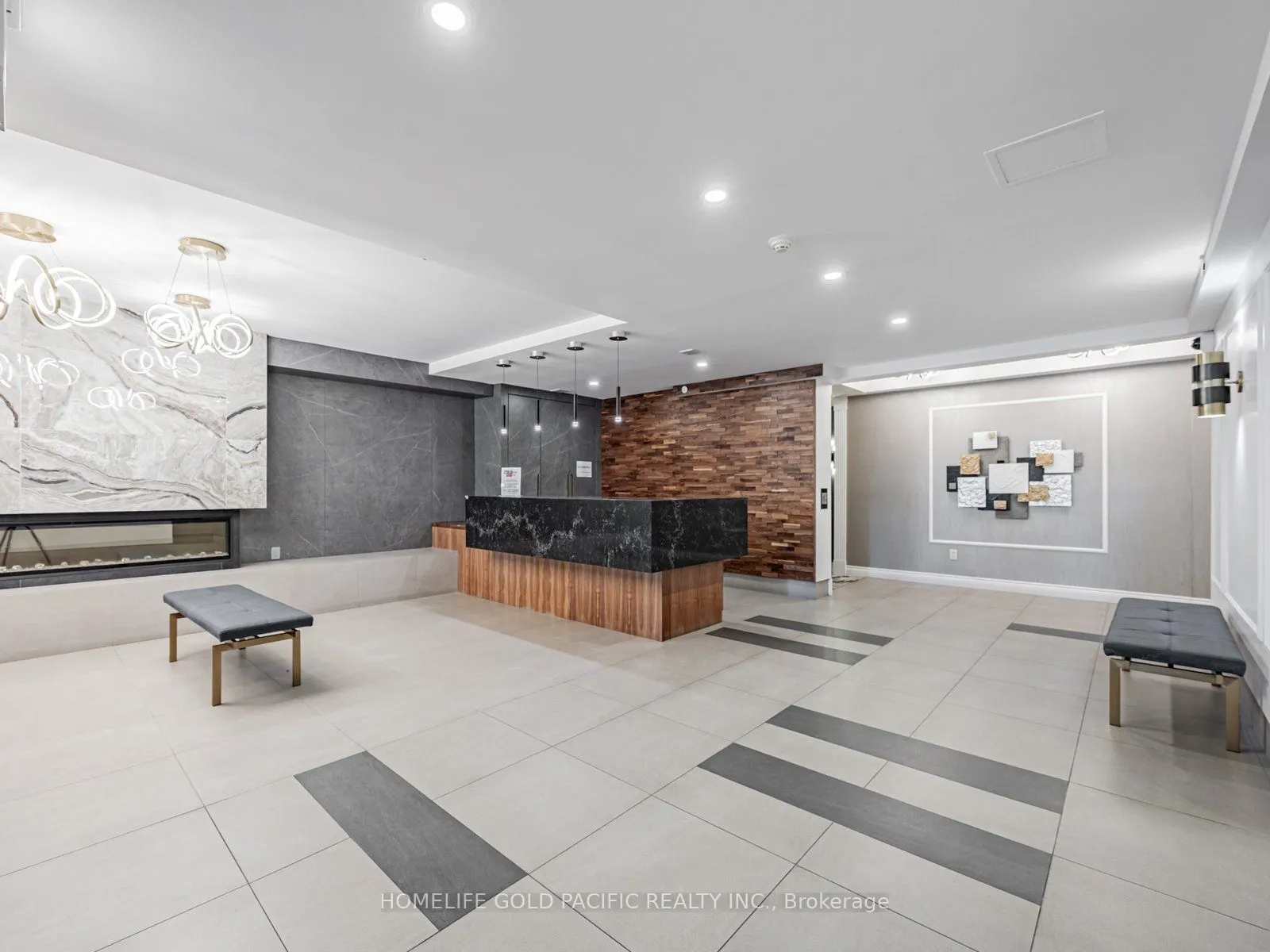 1555 Finch Avenue E, #907