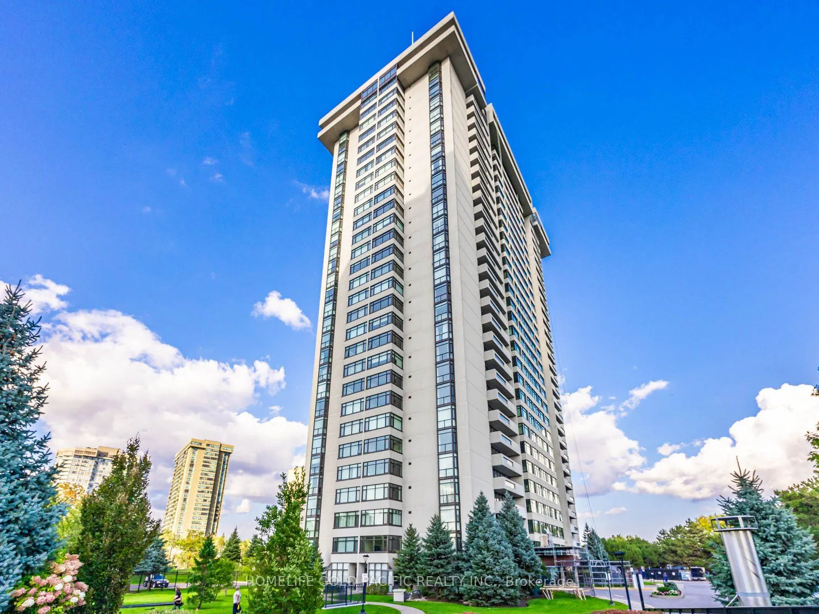 1555 Finch Avenue E, #907