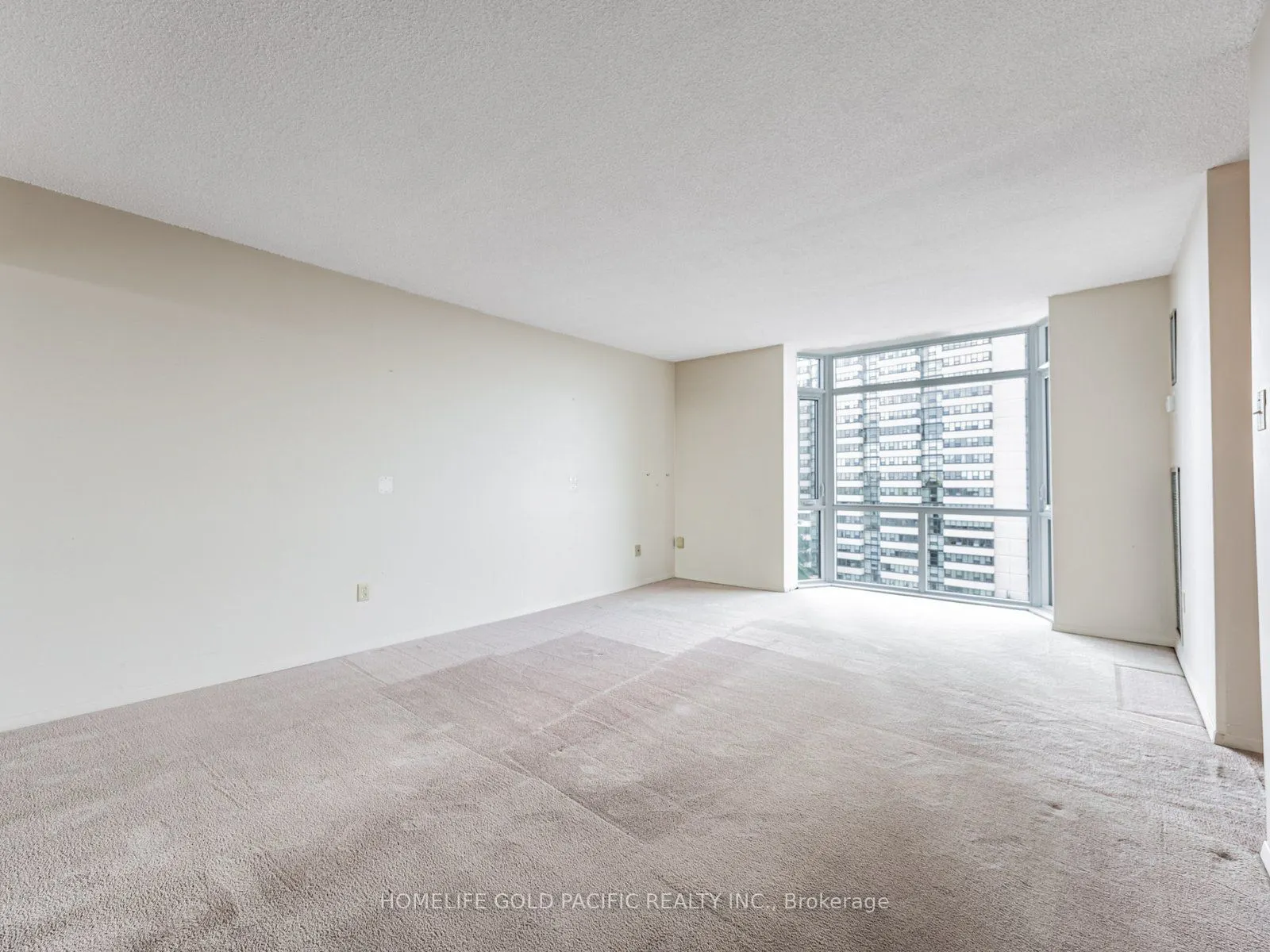 1555 Finch Avenue E, #907