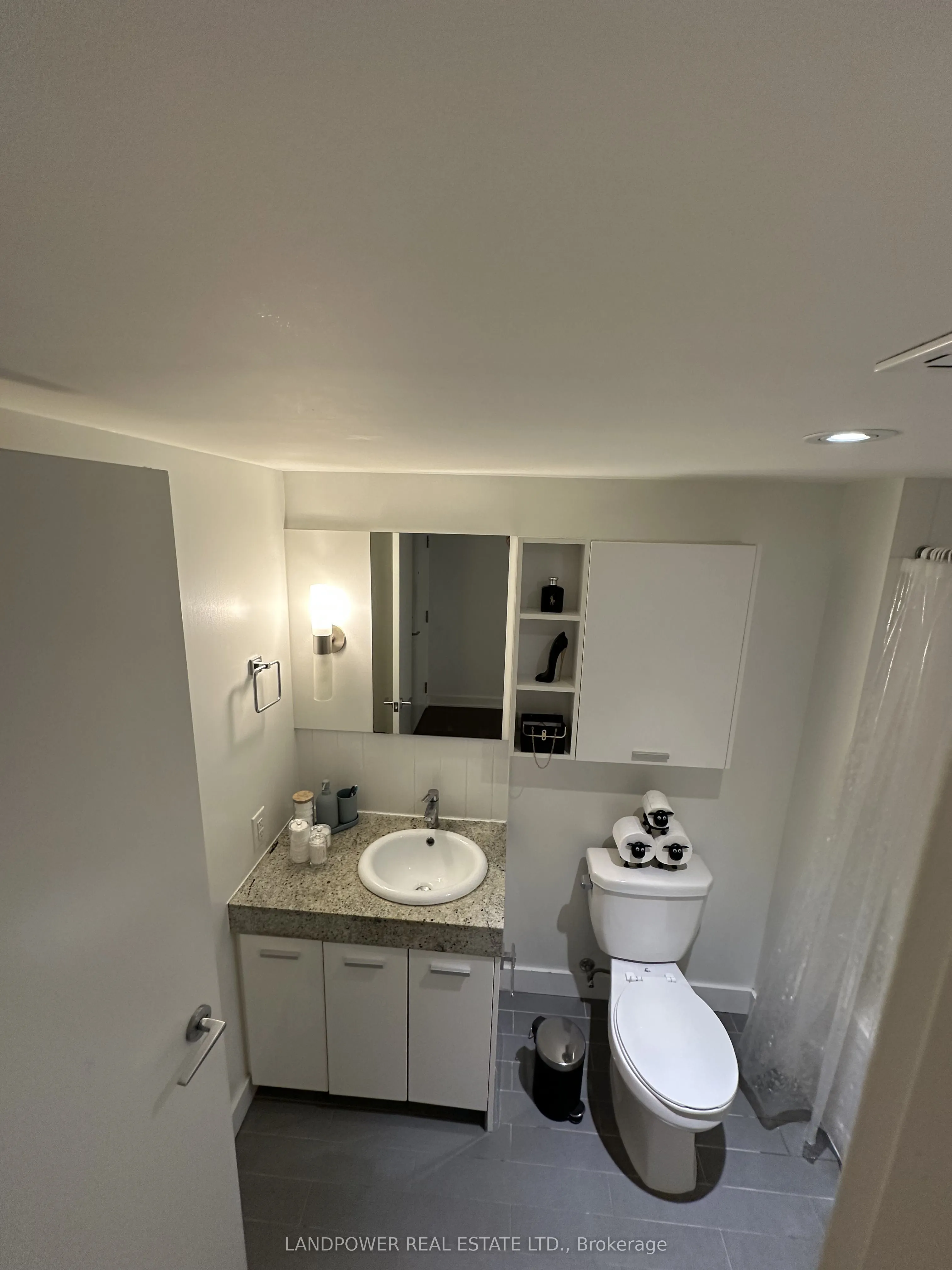 19 Singer Court, #509B
