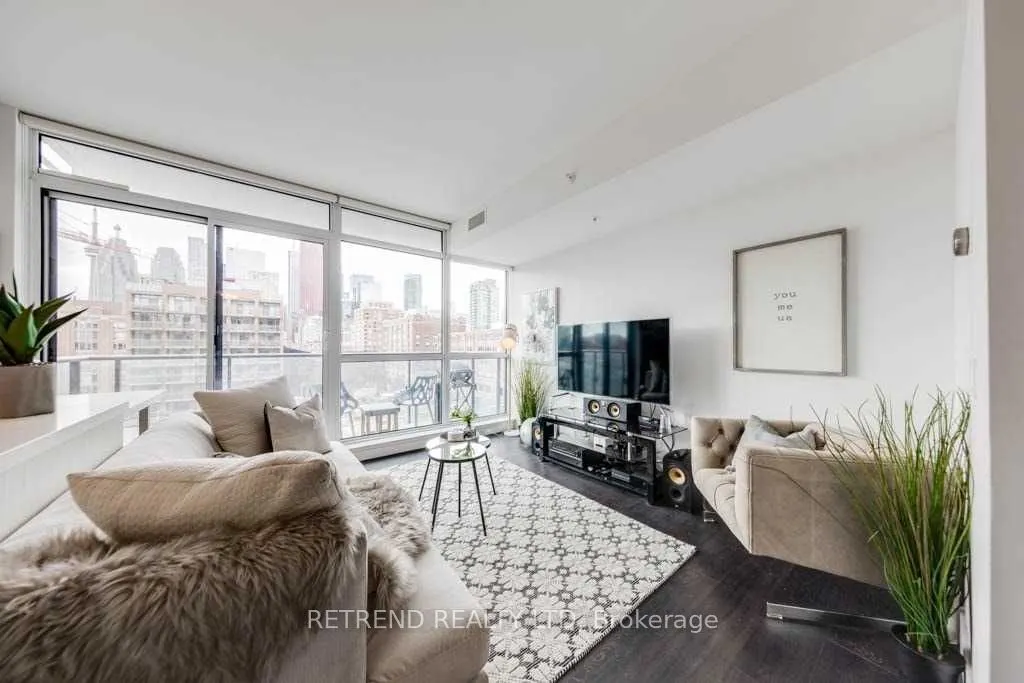 39 Sherbourne Street, #704