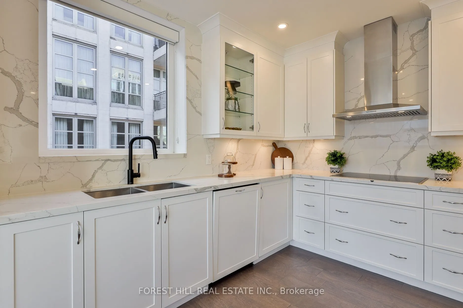 18A Hazelton Avenue, #603