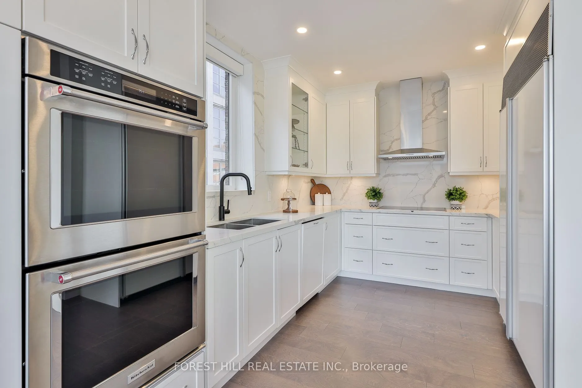 18A Hazelton Avenue, #603
