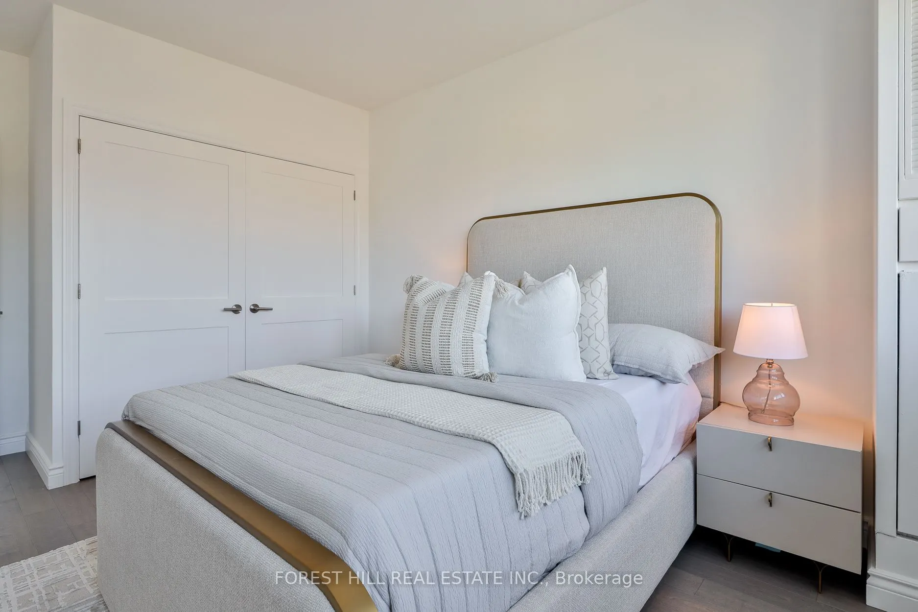 18A Hazelton Avenue, #603