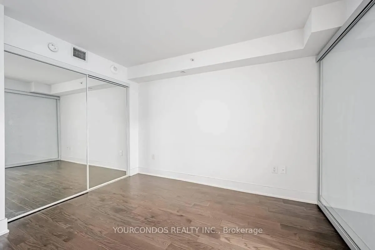 955 Bay Street, #718